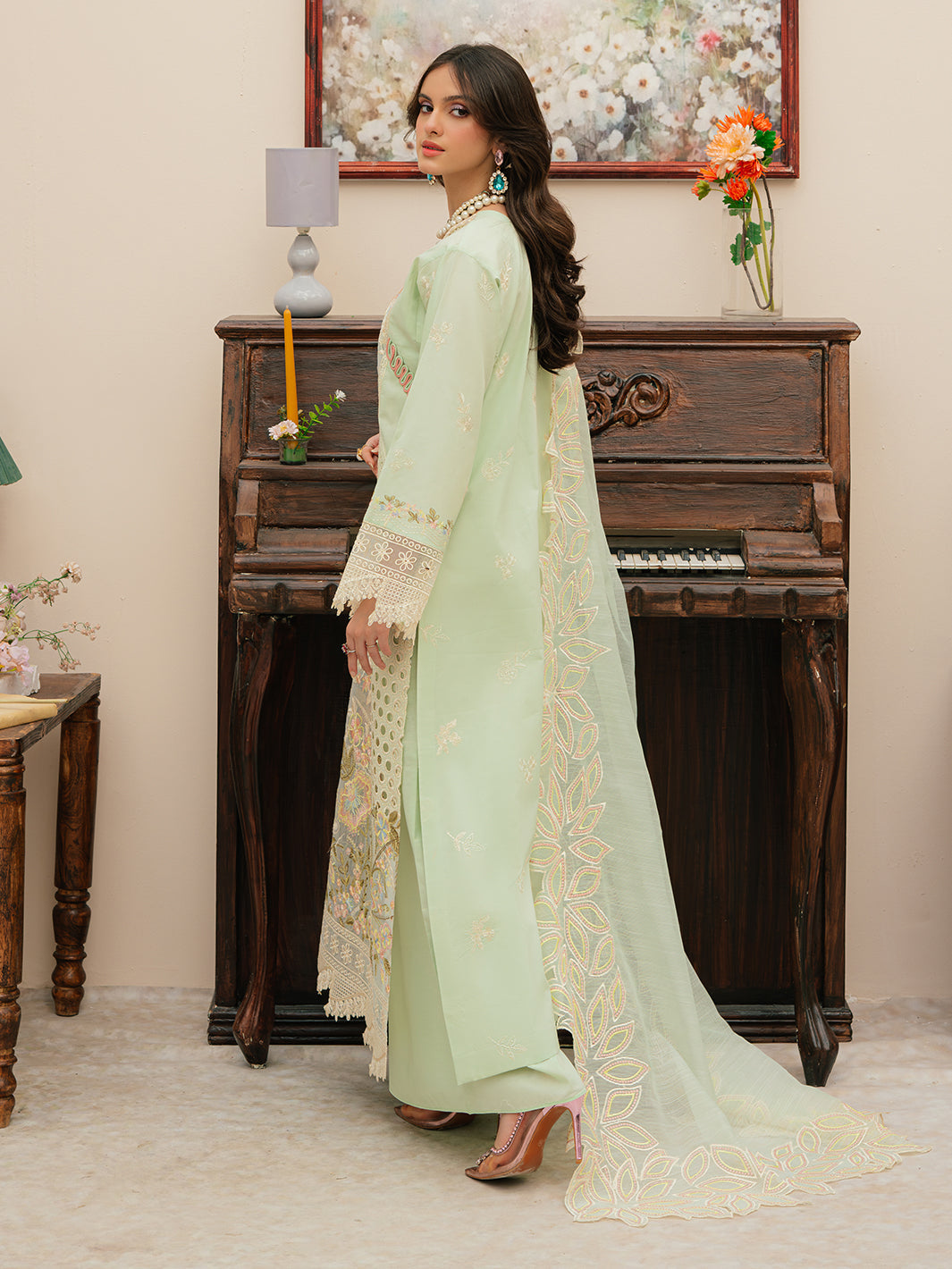 Mahnur | Allenura Luxury Lawn 24 | CAROLINE - by - Libasekhas UK - Registered Vendor of : Mahnur - 100% Original Designer Dresss