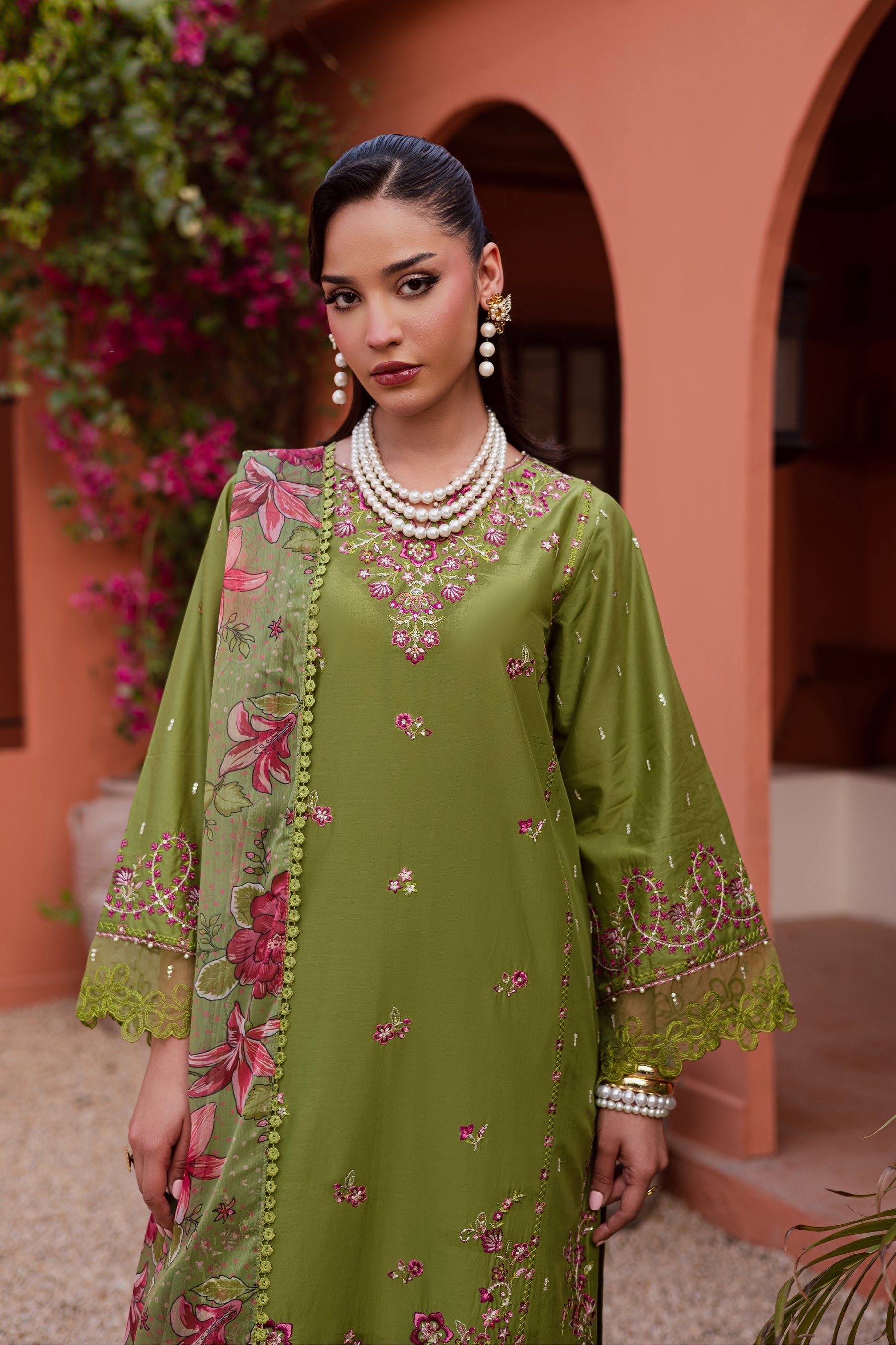 Batik | Festive Eid 26 | Cray - by Libasekhas - Registered Vendor of : Batik - 100% Original Designer Dress