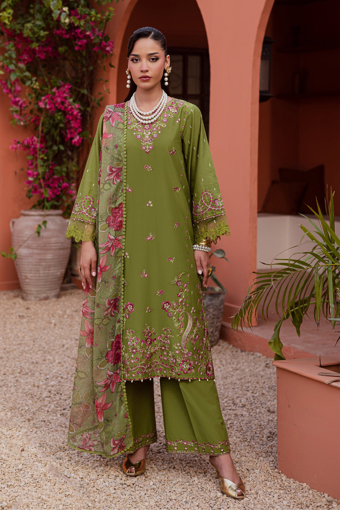 Batik | Festive Eid 26 | Cray - by Libasekhas - Registered Vendor of : Batik - 100% Original Designer Dress