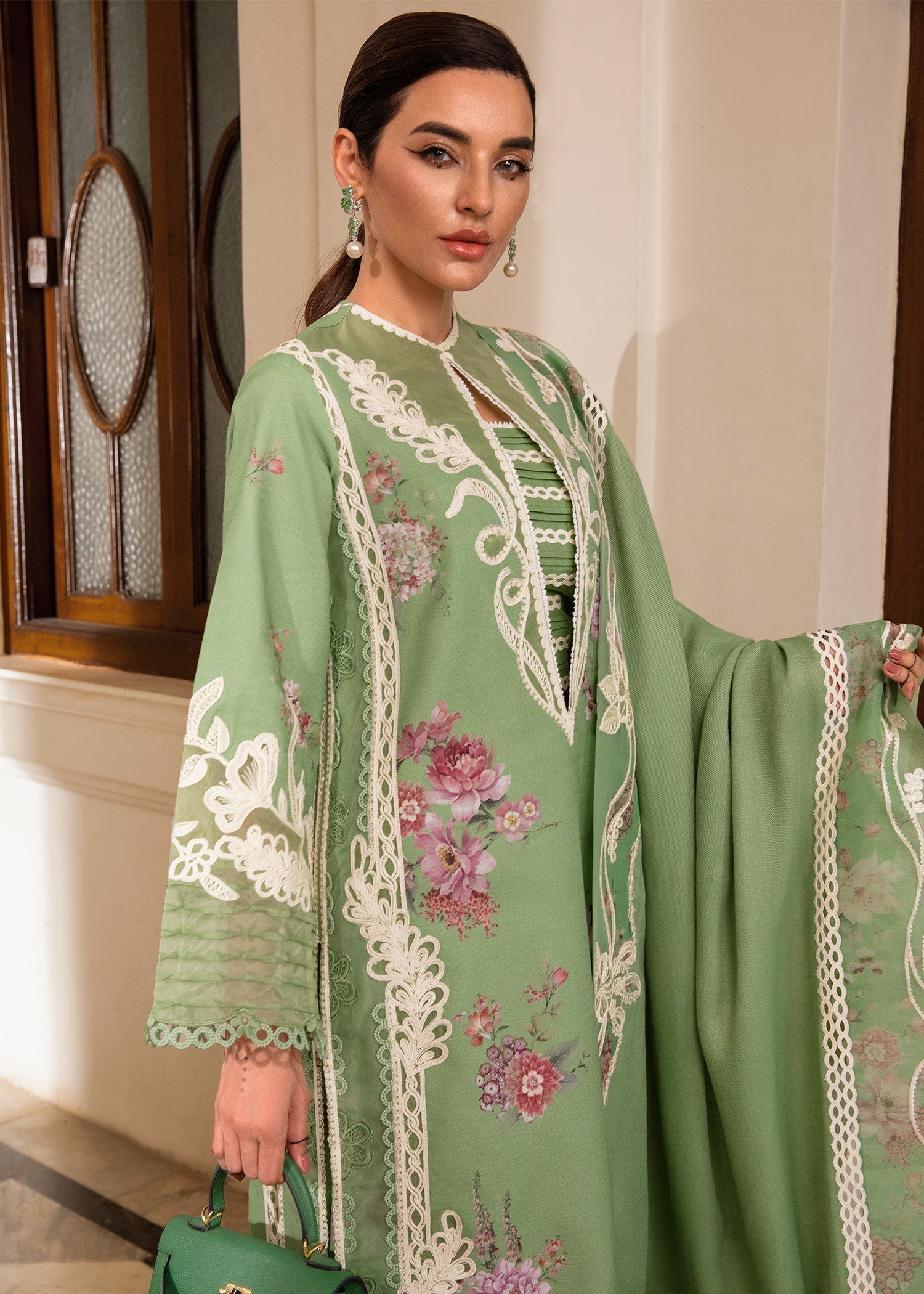 Crimson | Aaleen Winter 24 | Gulbaan - Libasekhas