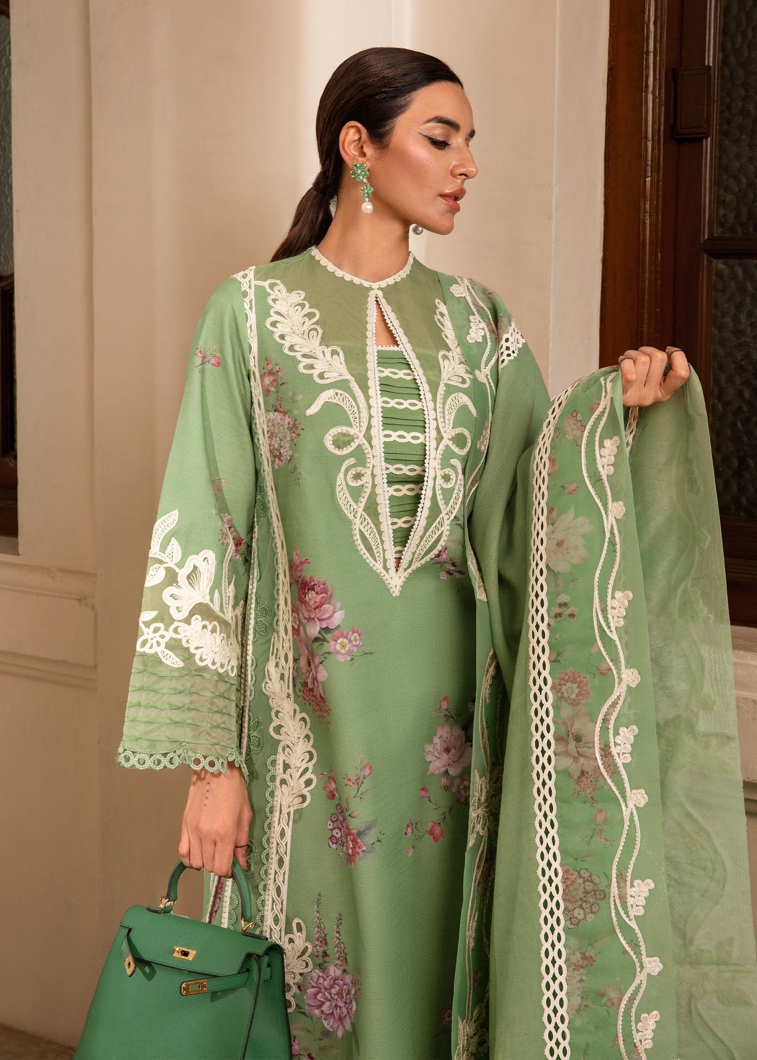 Crimson | Aaleen Winter 24 | Gulbaan - Libasekhas