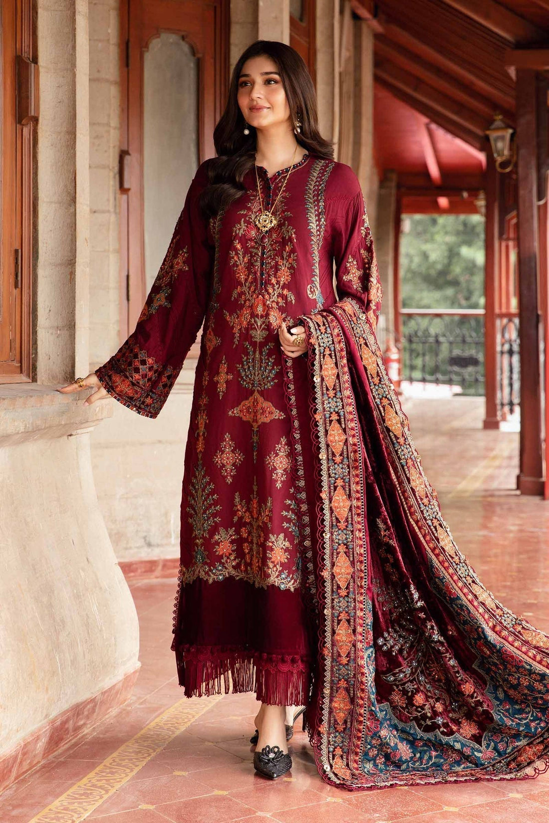 Maria B | Winter Luxe 24 | Velvet DL-1210 - by - Libasekhas UK - Registered Vendor of : Maria B - 100% Original Designer Dresss