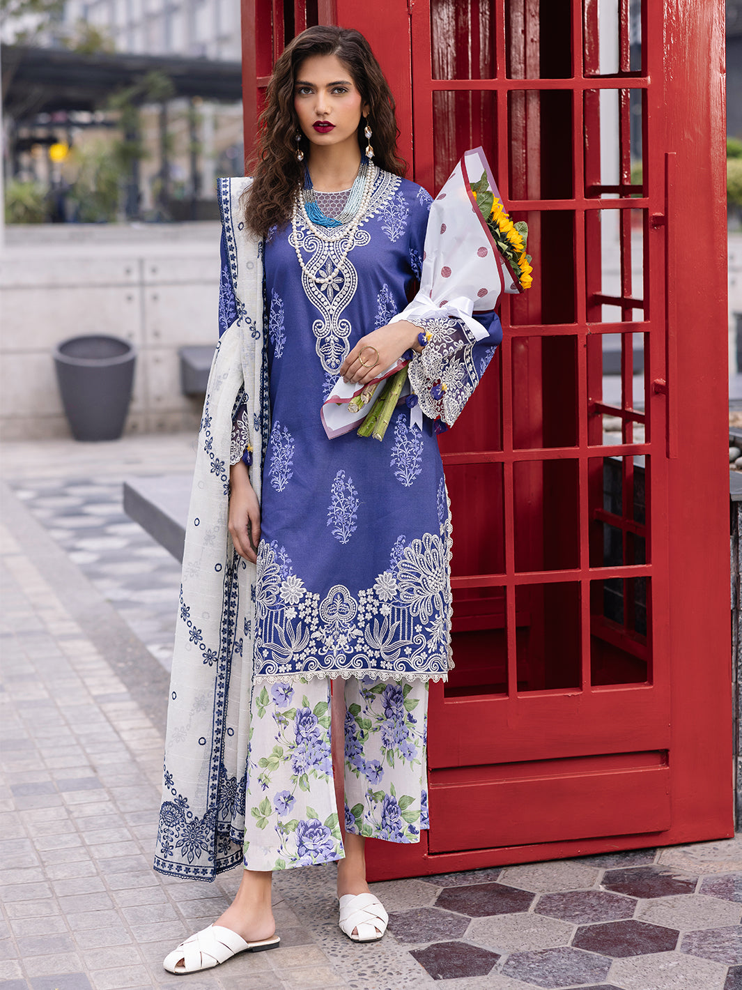 Mahnur | Broadway Luxury Lawn 25 | Tulip - by - Libasekhas UK - Registered Vendor of : Mahnur - 100% Original Designer Dresss