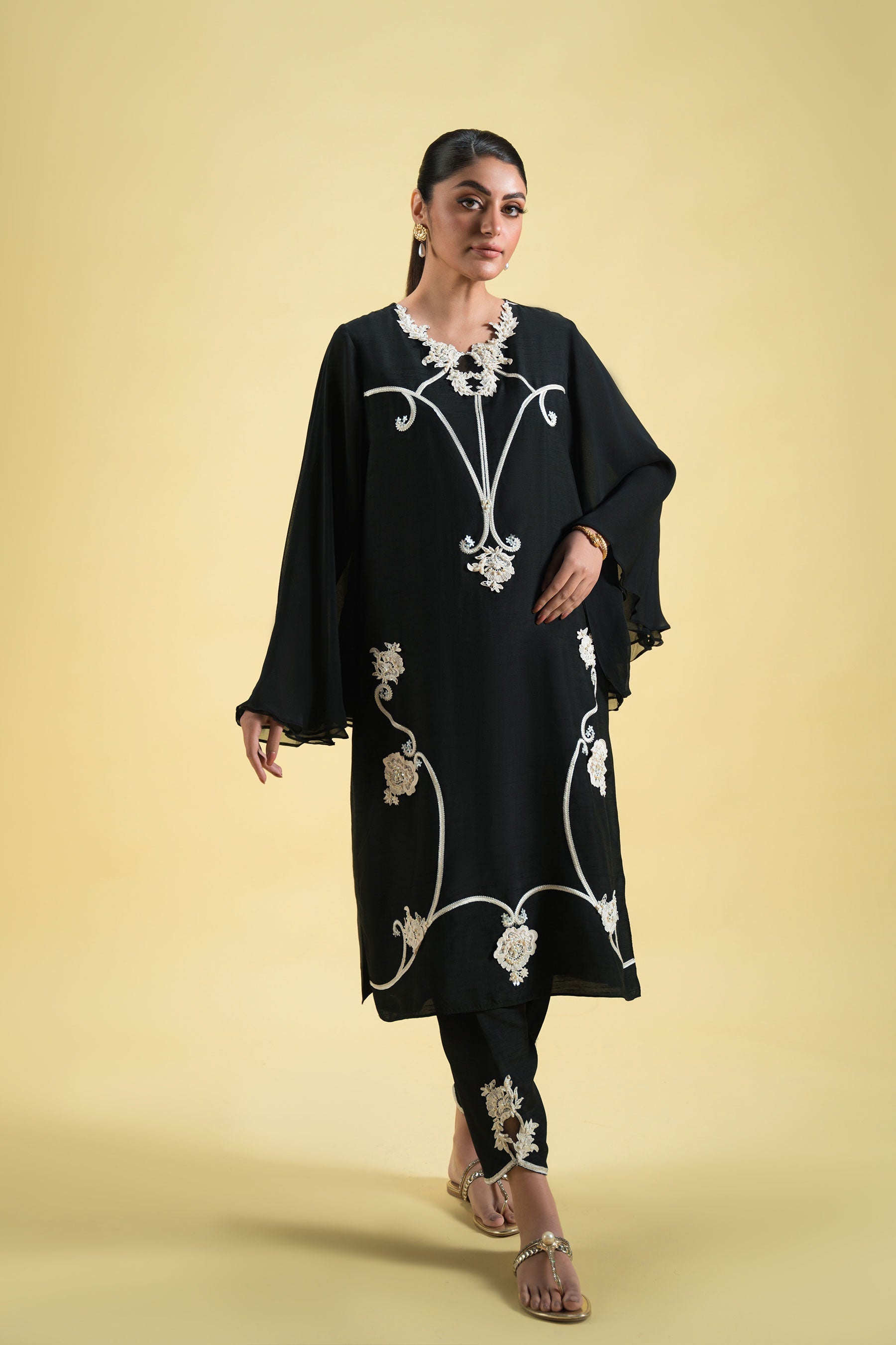 Ammara Khan | Sia 25 | D-11-B - by - Libasekhas UK - Registered Vendor of : Ammara Khan - 100% Original Designer Dresss