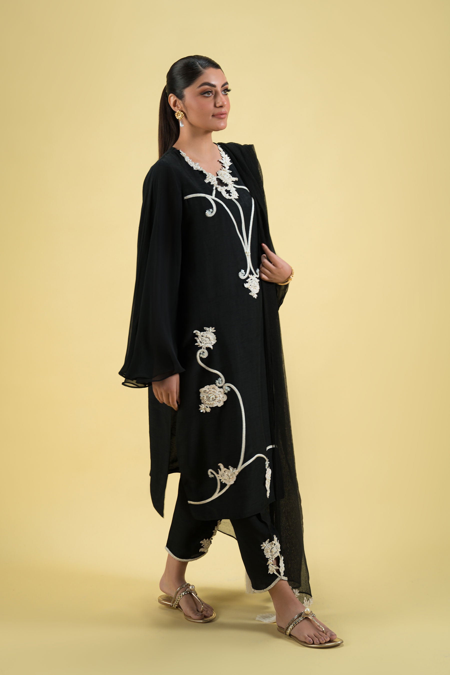 Ammara Khan | Sia 25 | D-11-B - by - Libasekhas UK - Registered Vendor of : Ammara Khan - 100% Original Designer Dresss