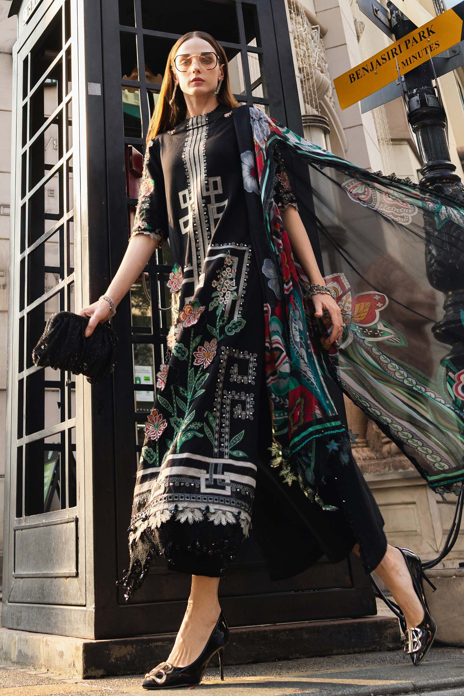 Maria B | luxury Lawn 26 | EL-26-11 - by Libasekhas UK - Registered Vendor of : Maria B - 100% Original Designer Dress