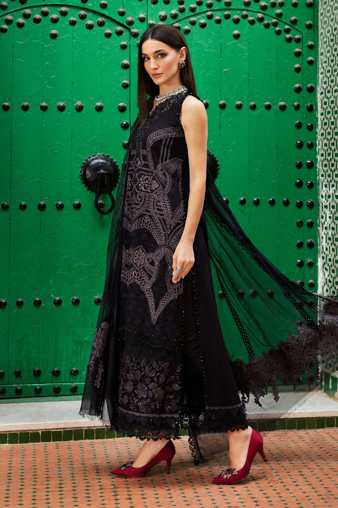 Maria B | Luxury Lawn 25 | D-2512-B - by - Libasekhas UK - Registered Vendor of : Maria B - 100% Original Designer Dresss