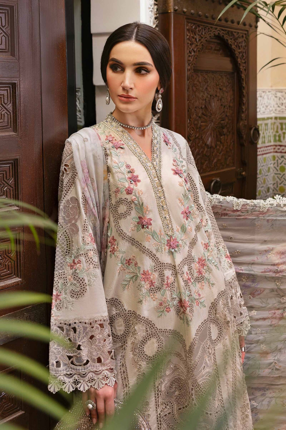 Maria B | Luxury Lawn 25 | D-2514-B - by - Libasekhas UK - Registered Vendor of : Maria B - 100% Original Designer Dresss