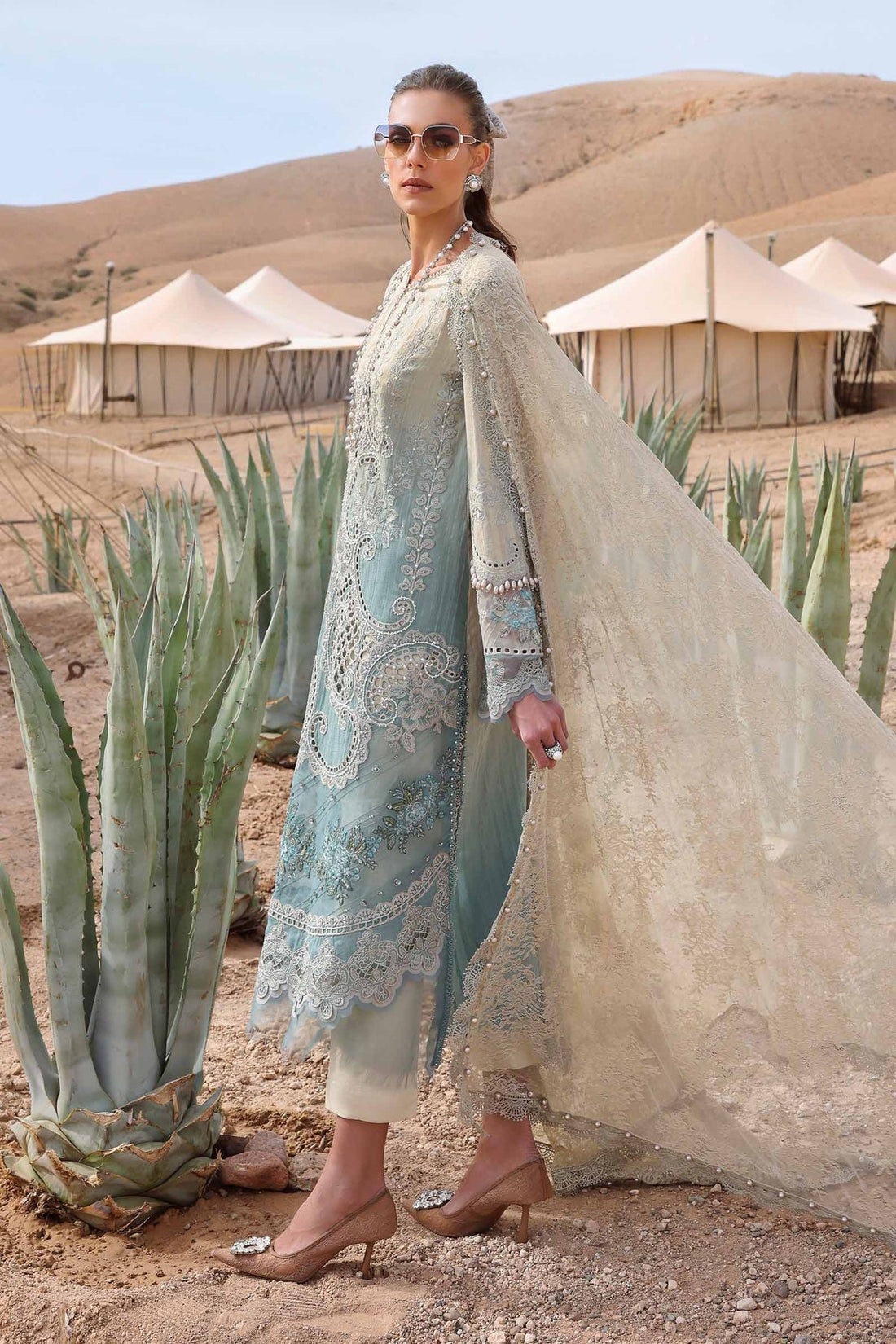 Maria B | Luxury Lawn 25 | D-2515-B - by - Libasekhas UK - Registered Vendor of : Maria B - 100% Original Designer Dresss
