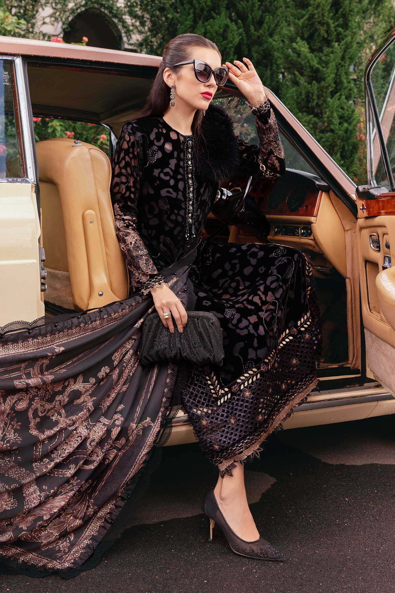 Maria B | Winter Luxe 25 | WL-1301 - by Libasekhas UK - Registered Vendor of : Maria B - 100% Original Designer Dress