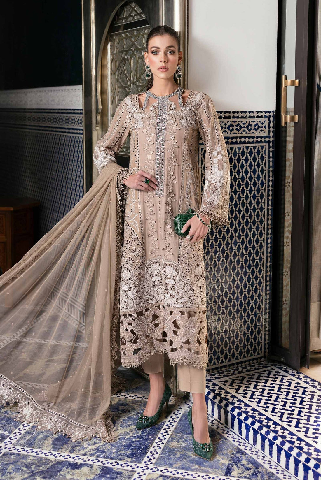 Maria B | Luxury Lawn 25 | D-2502-A - by - Libasekhas UK - Registered Vendor of : Maria B - 100% Original Designer Dresss
