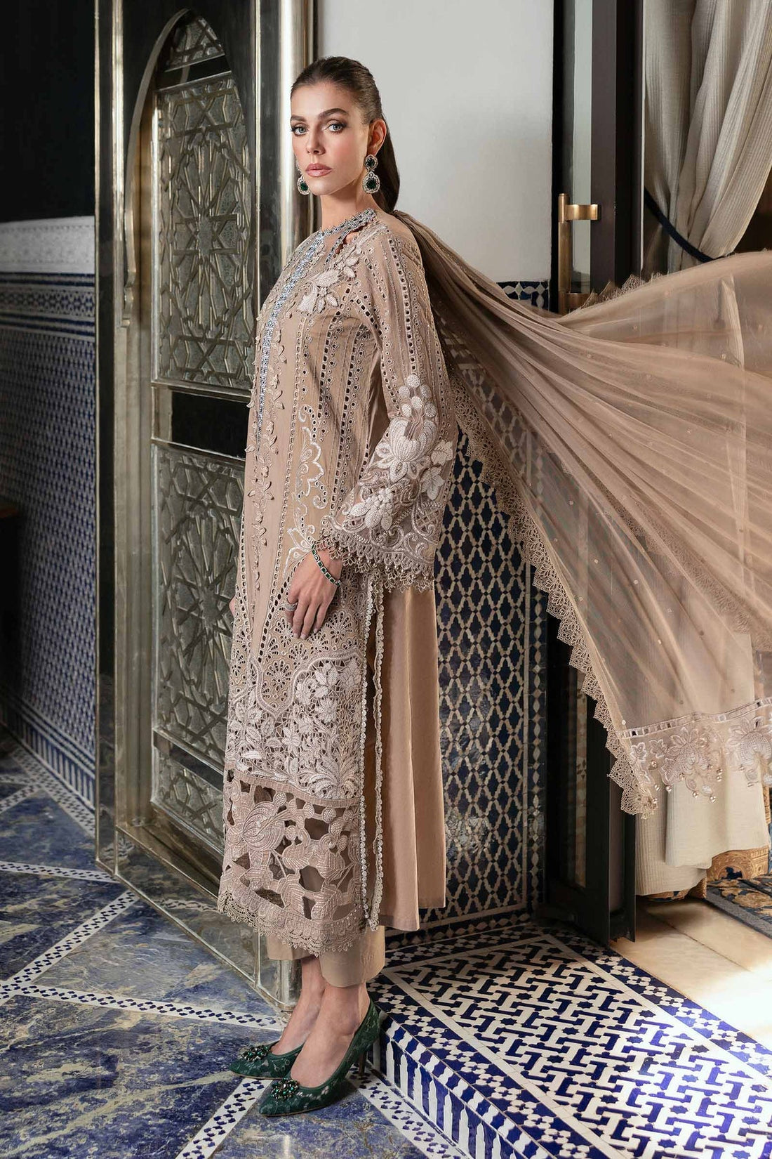 Maria B | Luxury Lawn 25 | D-2502-A - by - Libasekhas UK - Registered Vendor of : Maria B - 100% Original Designer Dresss