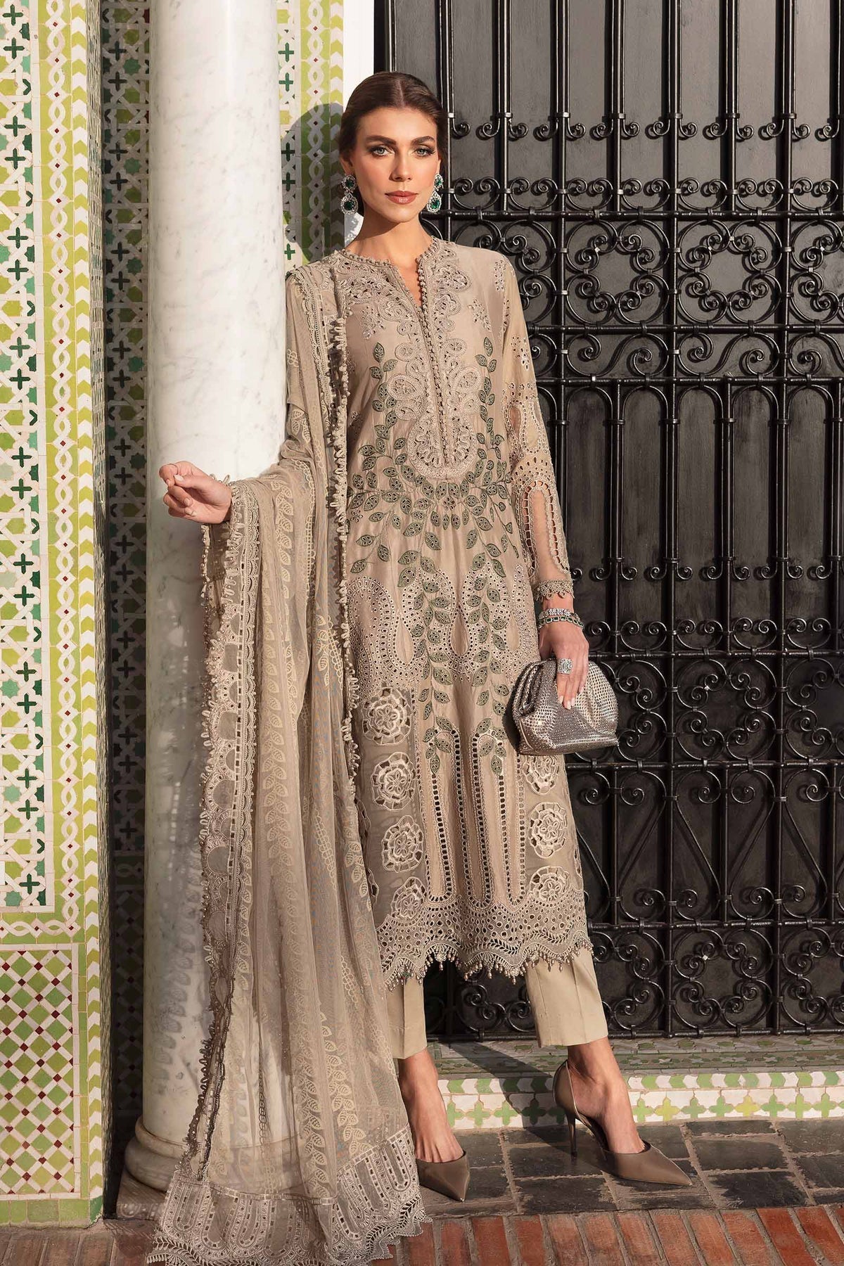 Maria B | Luxury Lawn 25 | D-2503-A - by - Libasekhas UK - Registered Vendor of : Maria B - 100% Original Designer Dresss