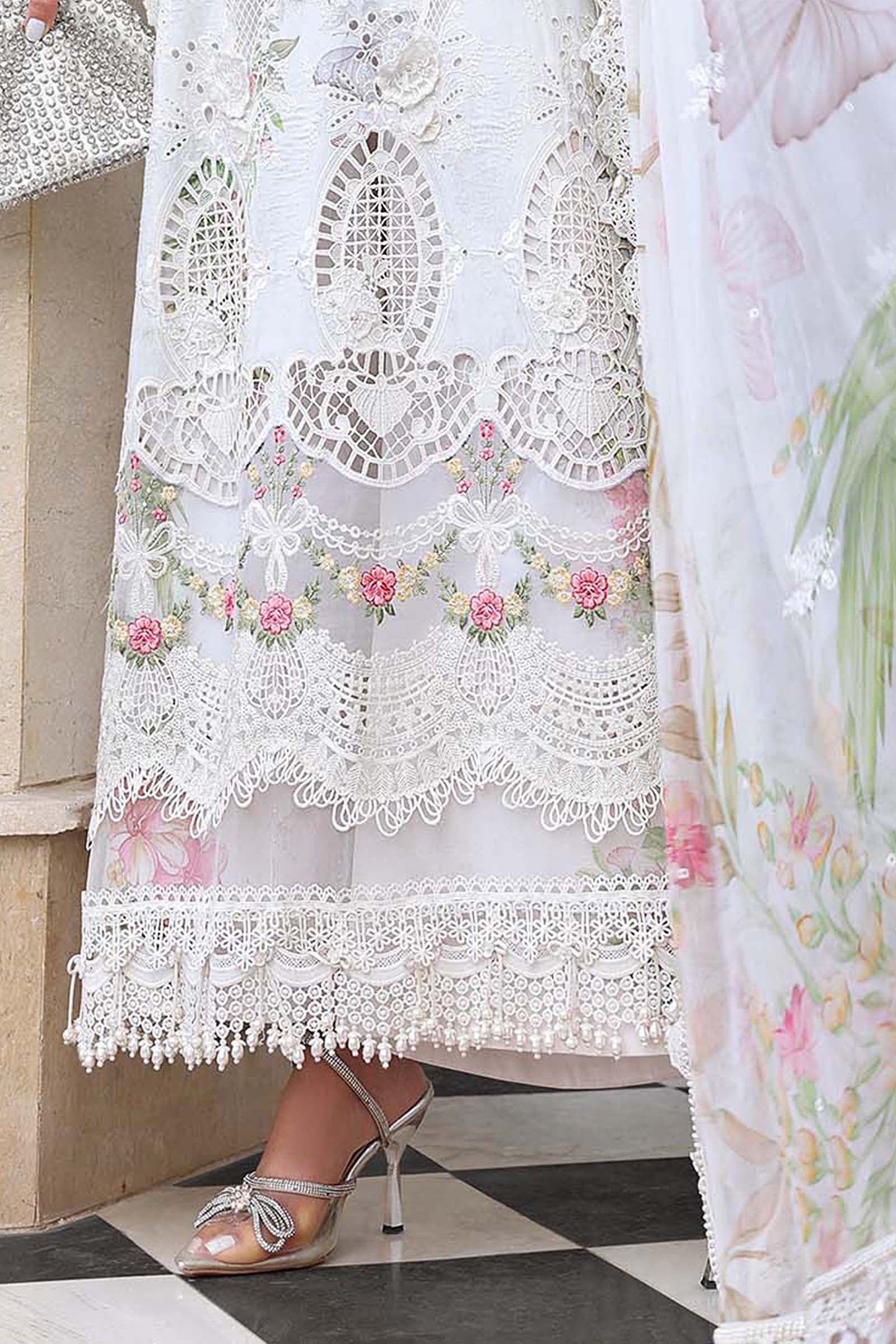 Maria B | Luxury Lawn 26 | EL-26-03 - by Libasekhas UK - Registered Vendor of : Maria B - 100% Original Designer Dress