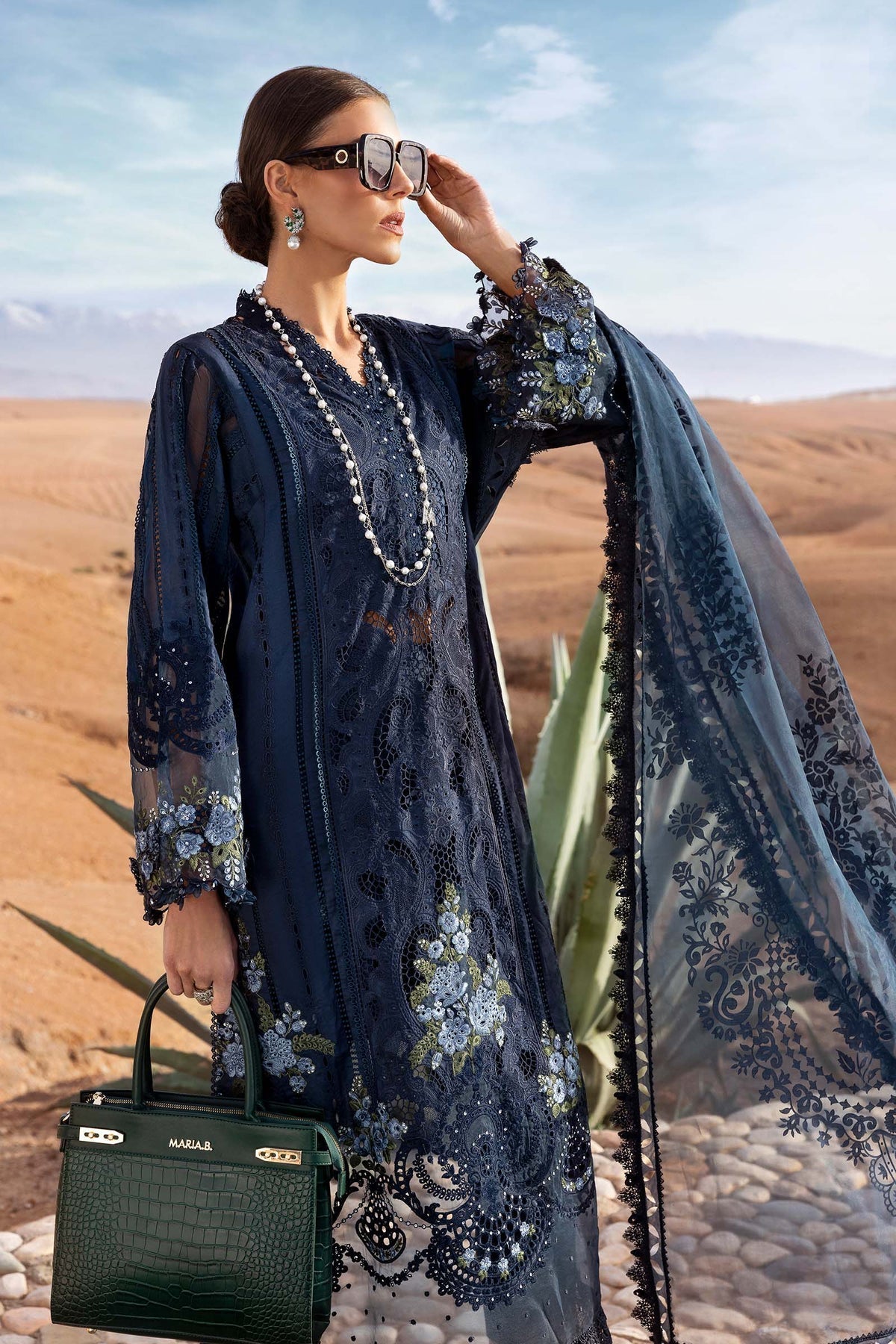 Maria B | Luxury Lawn 25 | D-2504-B - by - Libasekhas UK - Registered Vendor of : Maria B - 100% Original Designer Dresss