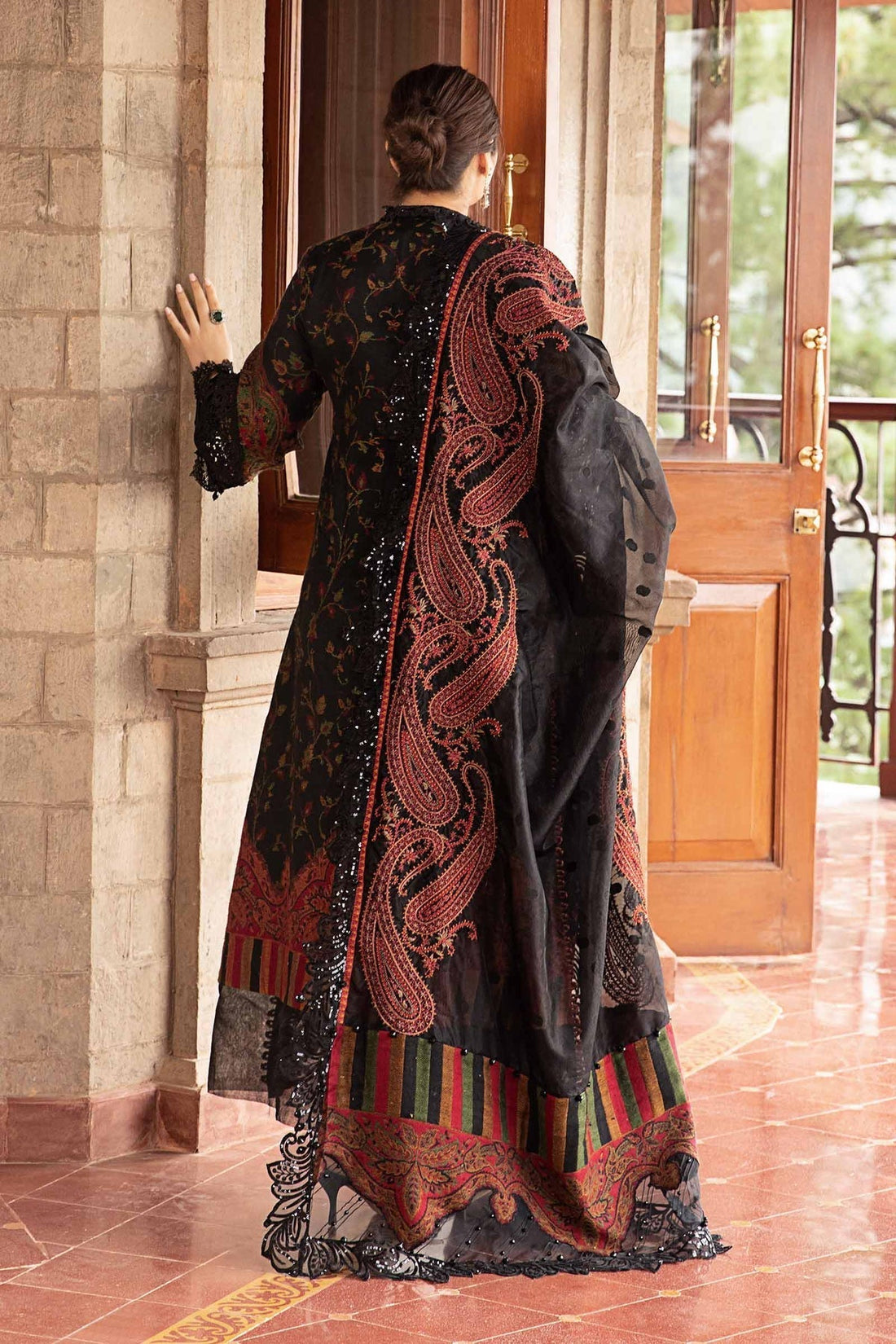 Maria B | Winter Luxe 24 | Velvet DL-1204 - by - Libasekhas UK - Registered Vendor of : Maria B - 100% Original Designer Dresss