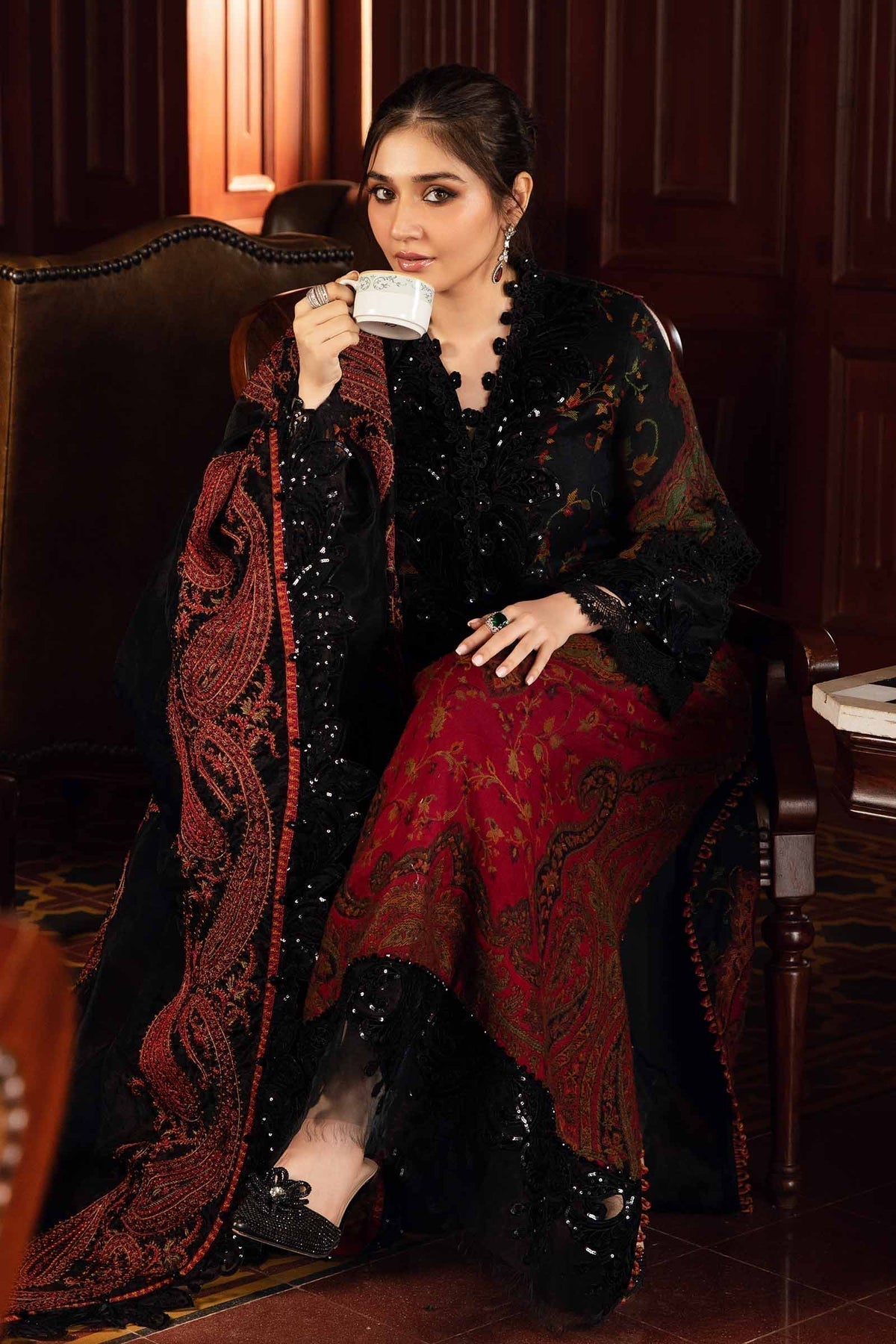 Maria B | Winter Luxe 24 | Velvet DL-1204 - by - Libasekhas UK - Registered Vendor of : Maria B - 100% Original Designer Dresss