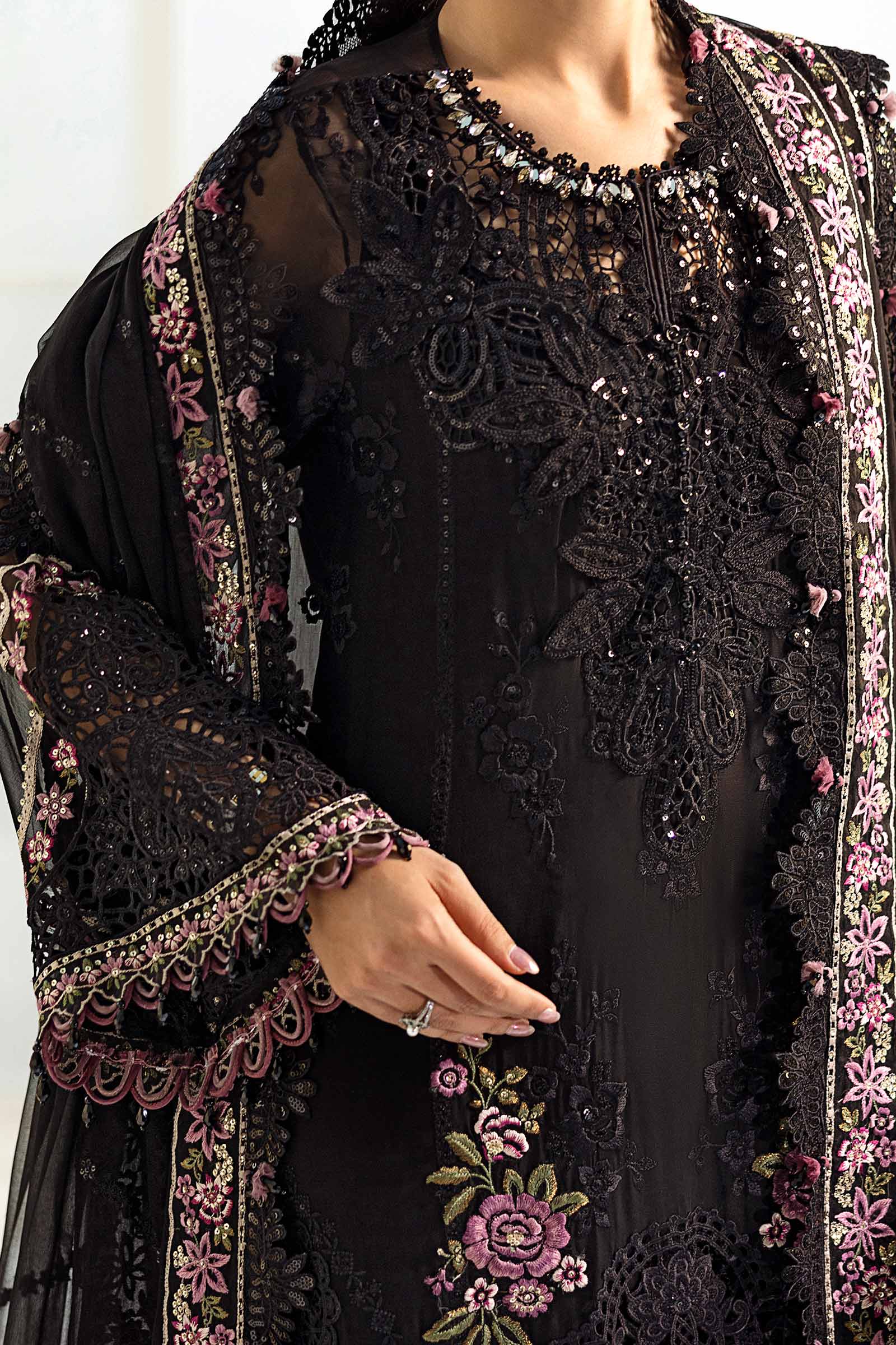 Maria B | Chiffon Formals 25 | MPC-25-104 - by Libasekhas UK - Registered Vendor of : Maria B - 100% Original Designer Dress