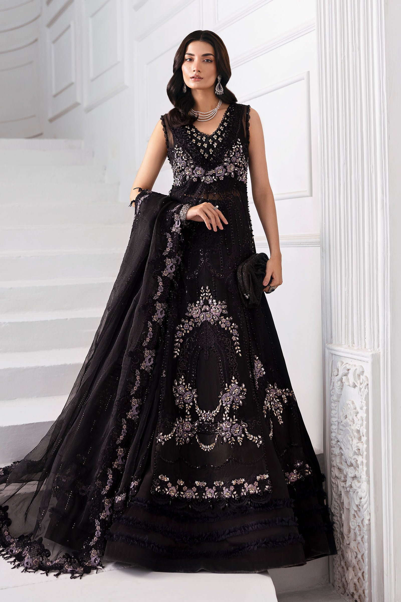 Maria B | Mbroidered 2025 | BD-3004 XS / Black / Long Open Gown with Lehnga Maria B | Mbroidered 2025 | BD-3004 XS / Black / Long Open Gown with Lehnga