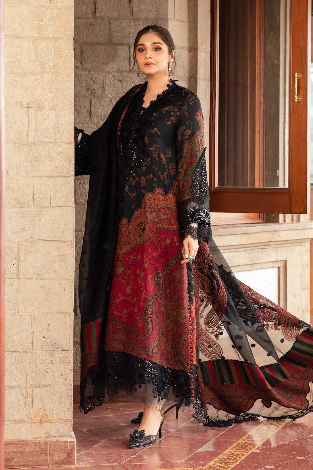 Maria B | Winter Luxe 24 | Velvet DL-1204 - by - Libasekhas UK - Registered Vendor of : Maria B - 100% Original Designer Dresss