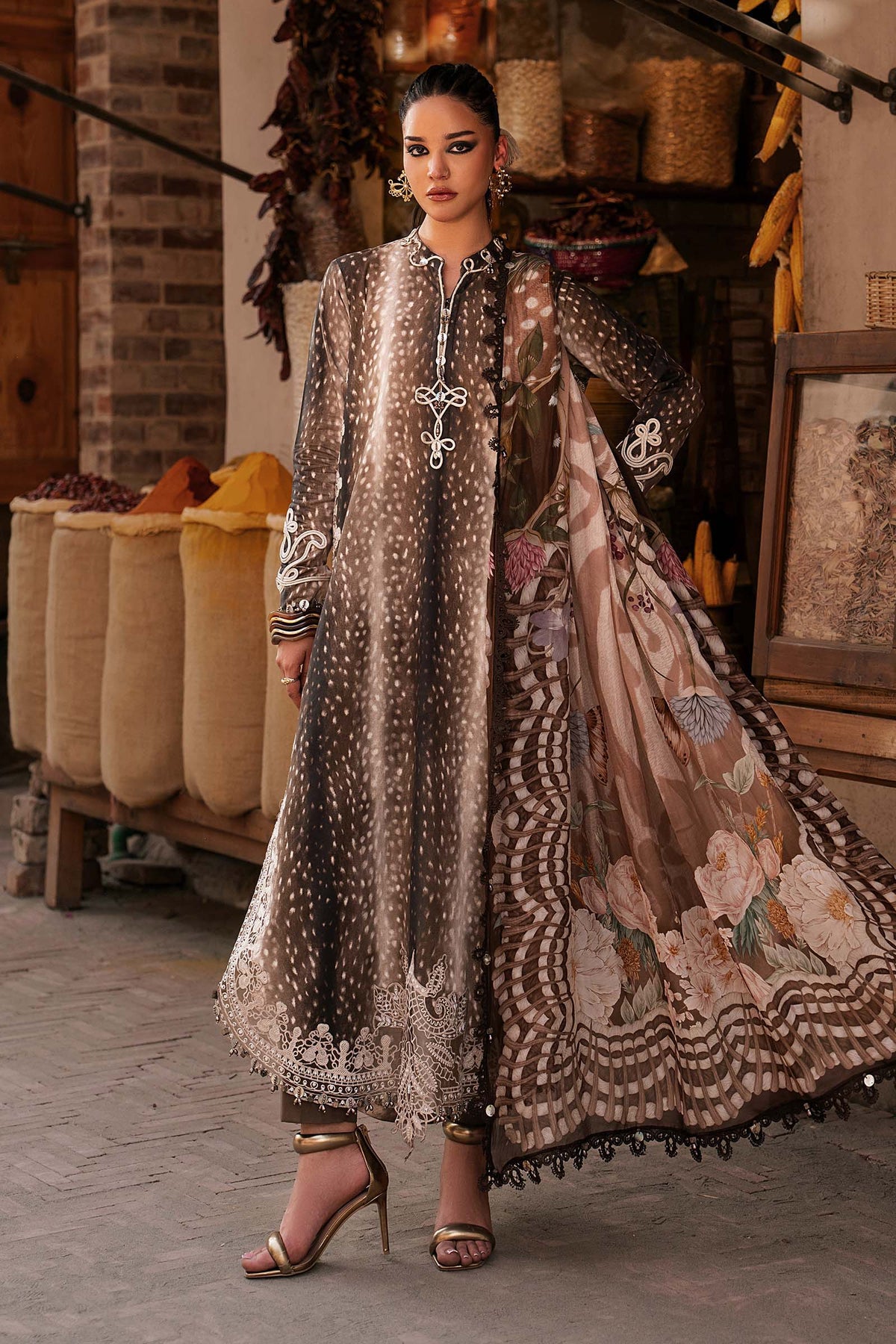 Maria B | M Prints Winter Fall 2026 | MPT-3105-B - by Libasekhas UK - Registered Vendor of : Maria B - 100% Original Designer Dress