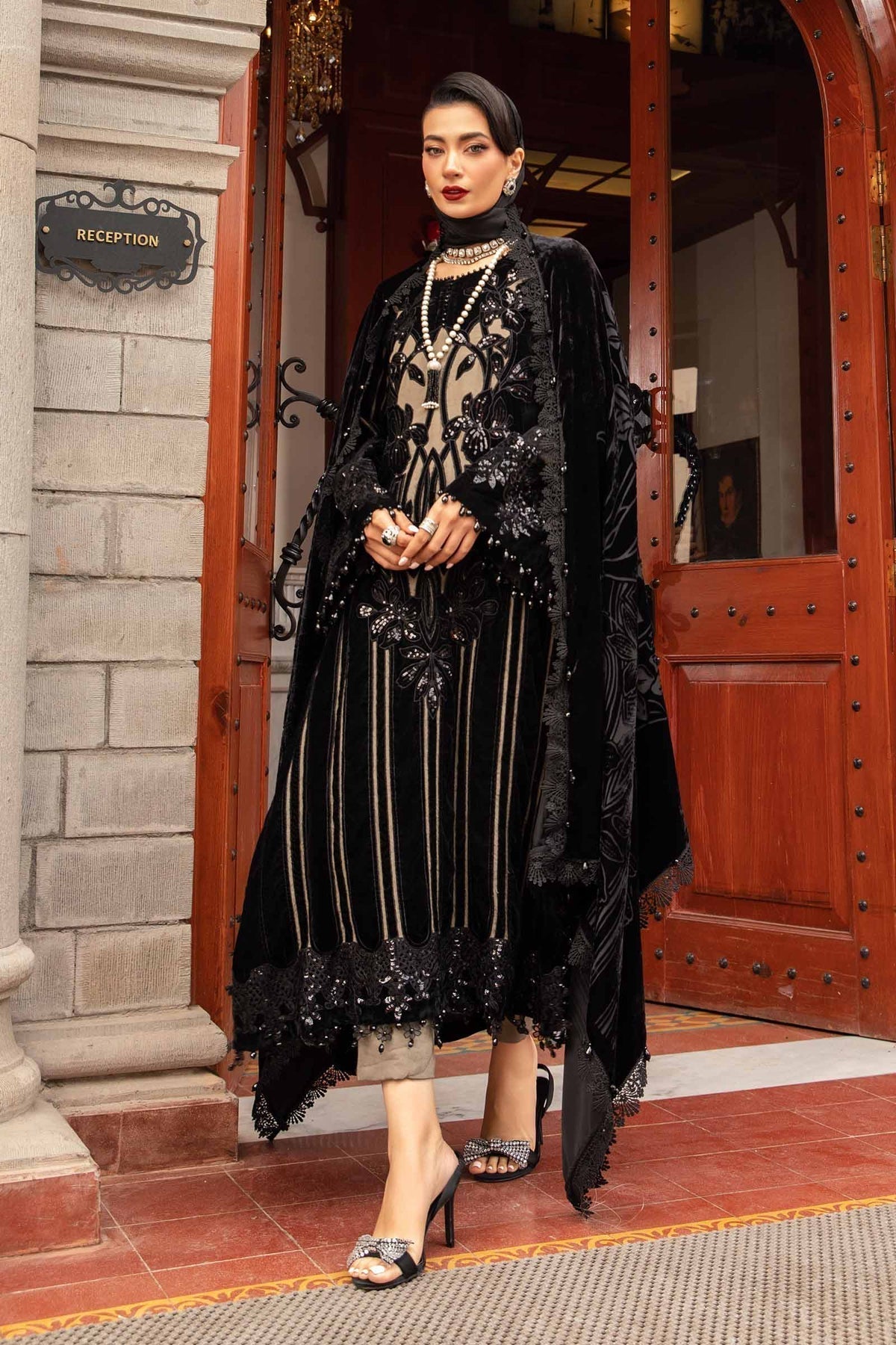 Maria B | Winter Luxe 24 | Velvet DL-1205 - by - Libasekhas UK - Registered Vendor of : Maria B - 100% Original Designer Dresss