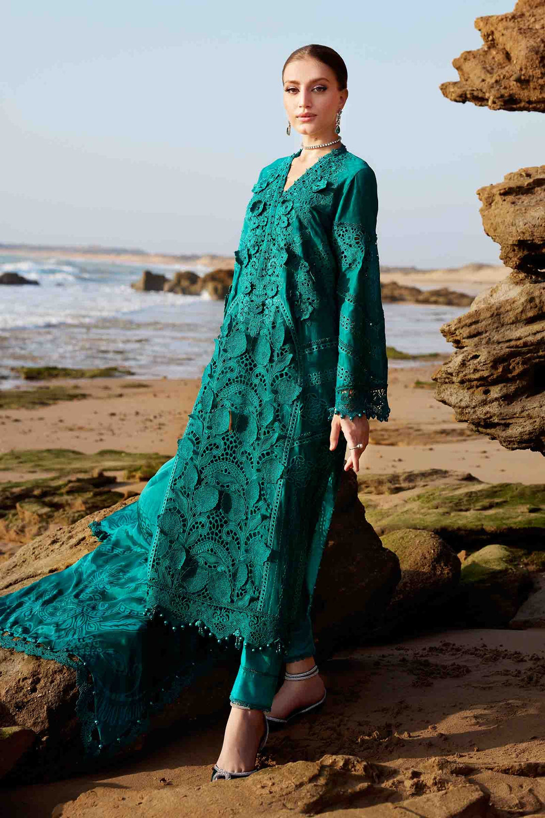 Maria B | Eid Collection 25 | 25-05 - by - Libasekhas UK - Registered Vendor of : Maria B - 100% Original Designer Dresss