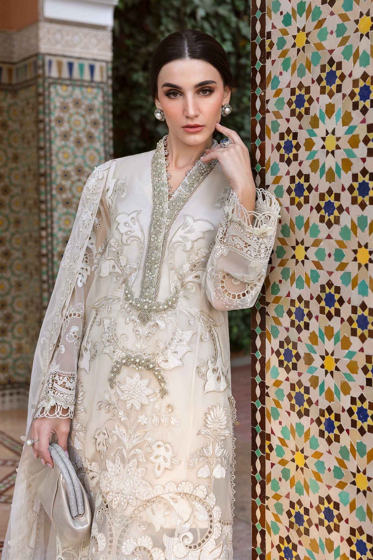 Maria B | Luxury Lawn 25 | D-2506-A - by - Libasekhas UK - Registered Vendor of : Maria B - 100% Original Designer Dresss
