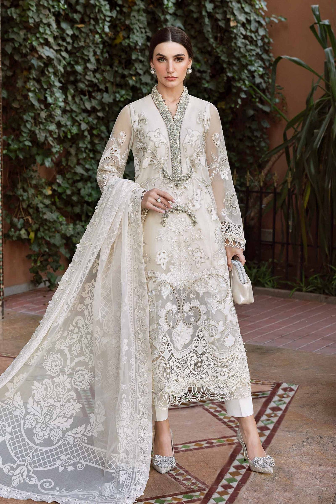 Maria B | Luxury Lawn 25 | D-2506-A - by - Libasekhas UK - Registered Vendor of : Maria B - 100% Original Designer Dresss