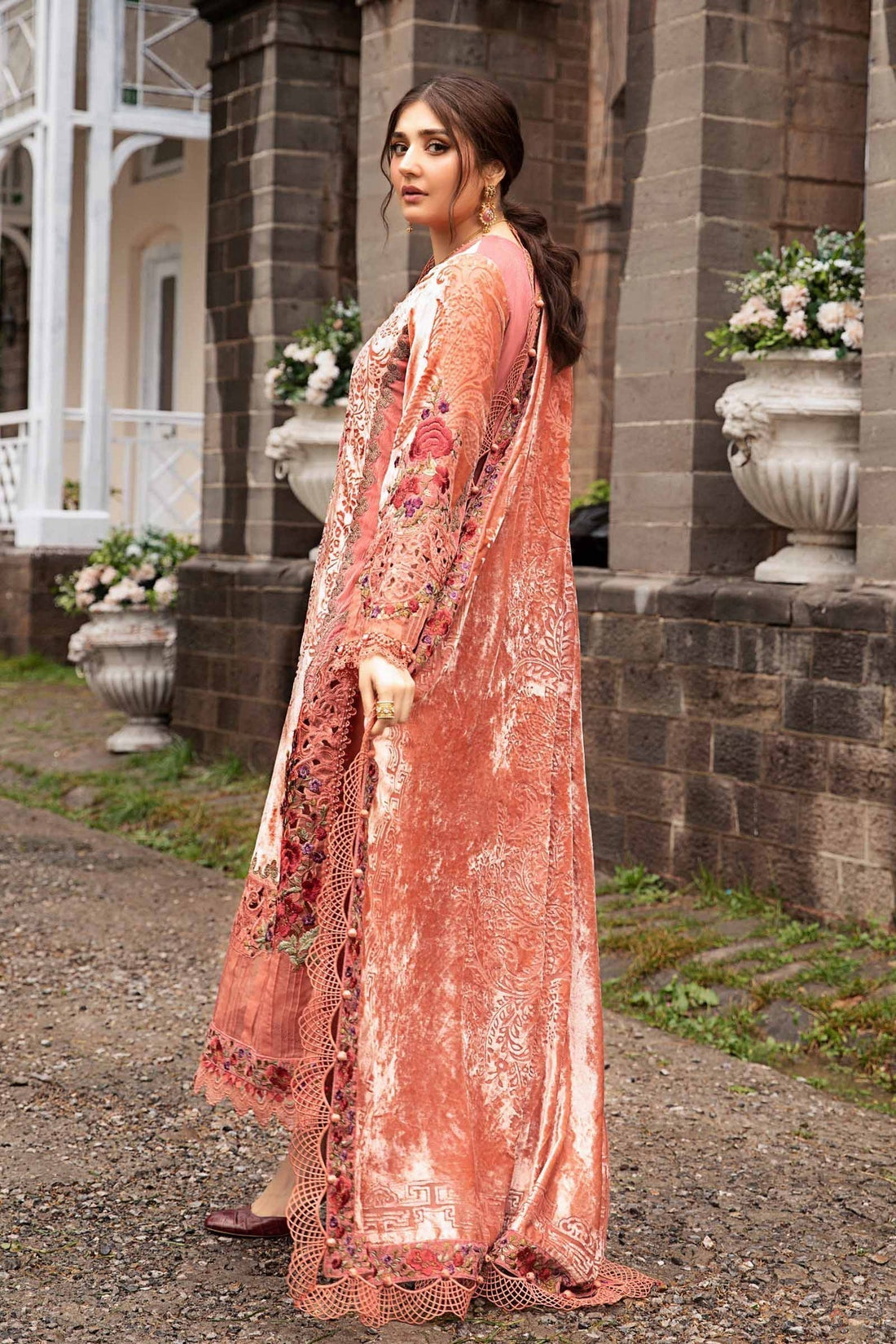 Maria B | Winter Luxe 24 | Velvet DL-1206 - by - Libasekhas UK - Registered Vendor of : Maria B - 100% Original Designer Dresss