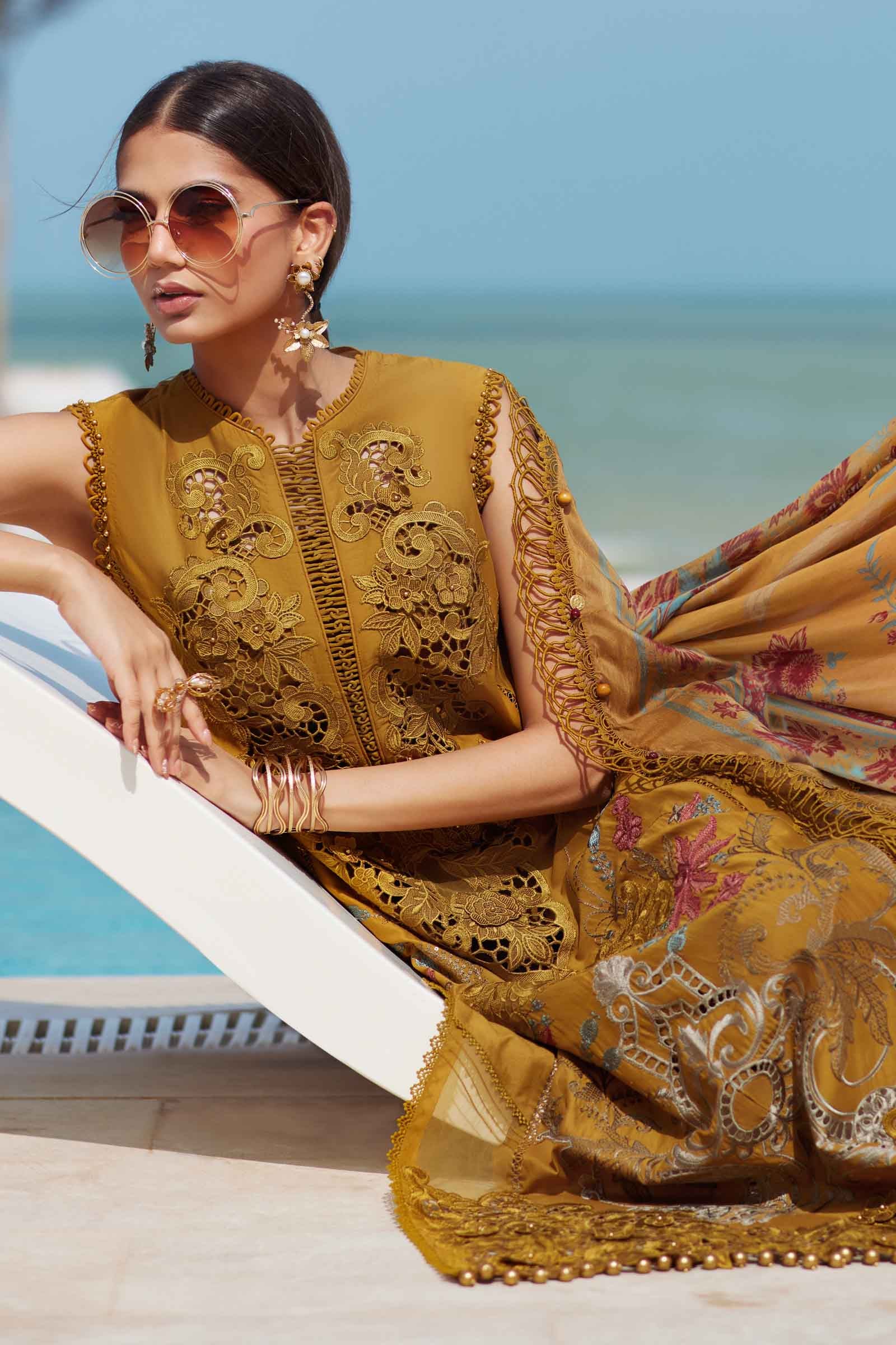 Maria B | Eid Collection 25 | 25-06 - by - Libasekhas UK - Registered Vendor of : Maria B - 100% Original Designer Dresss