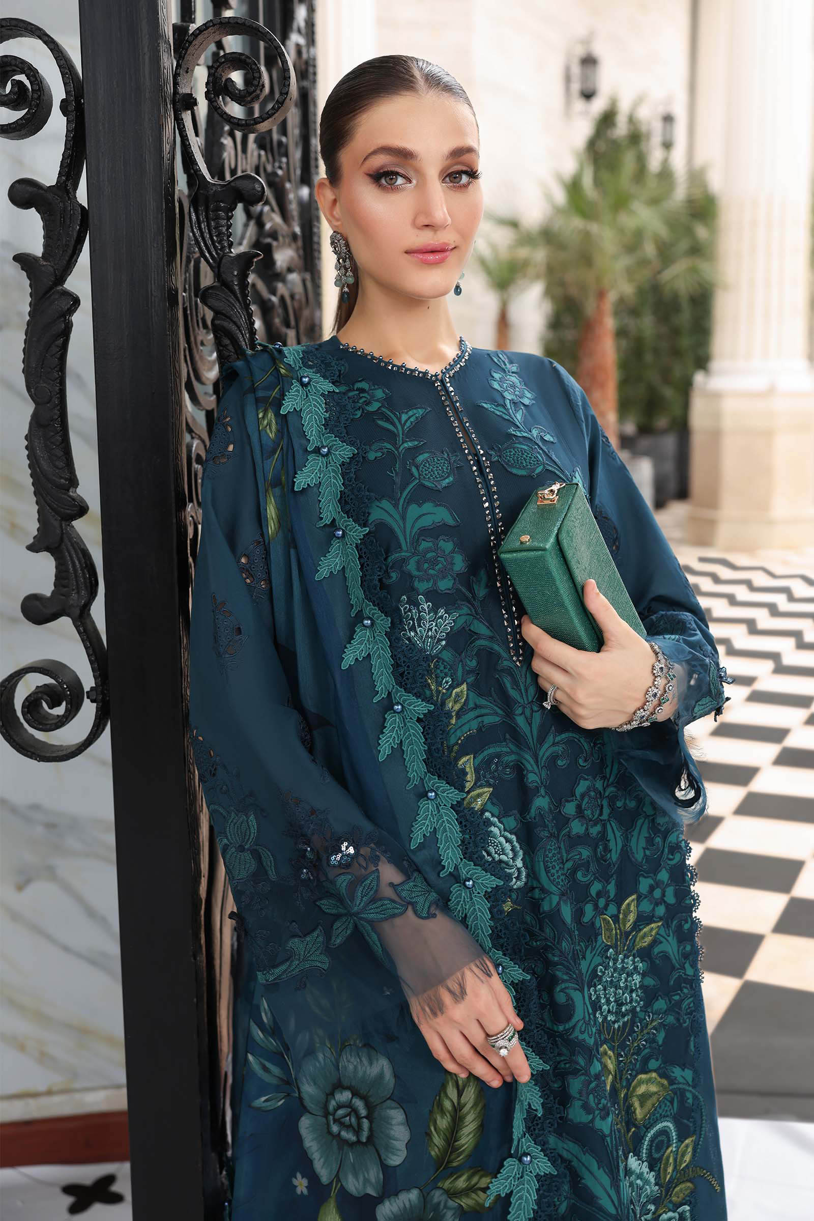 Maria B | luxury Lawn 26 | EL-26-06 - by Libasekhas UK - Registered Vendor of : Maria B - 100% Original Designer Dress