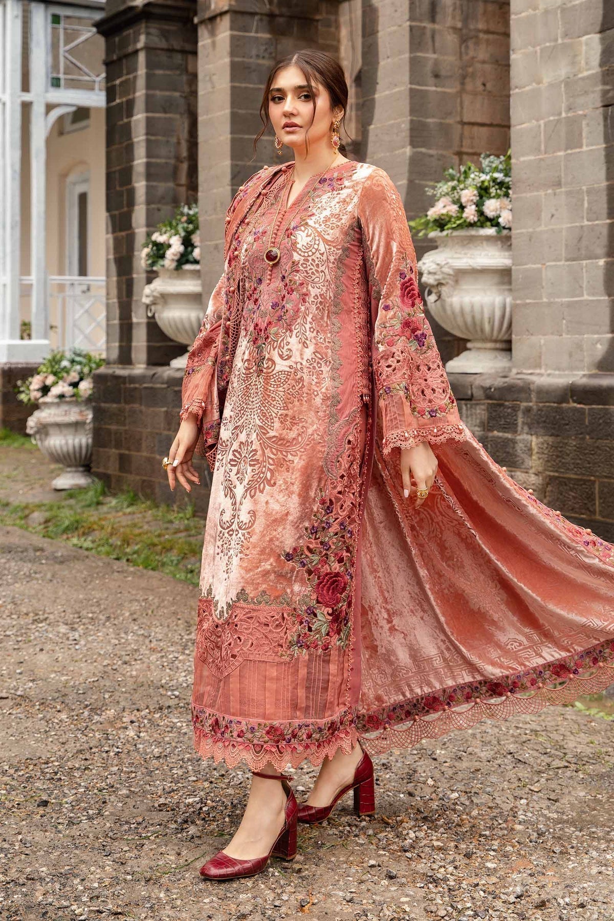 Maria B | Winter Luxe 24 | Velvet DL-1206 - by - Libasekhas UK - Registered Vendor of : Maria B - 100% Original Designer Dresss