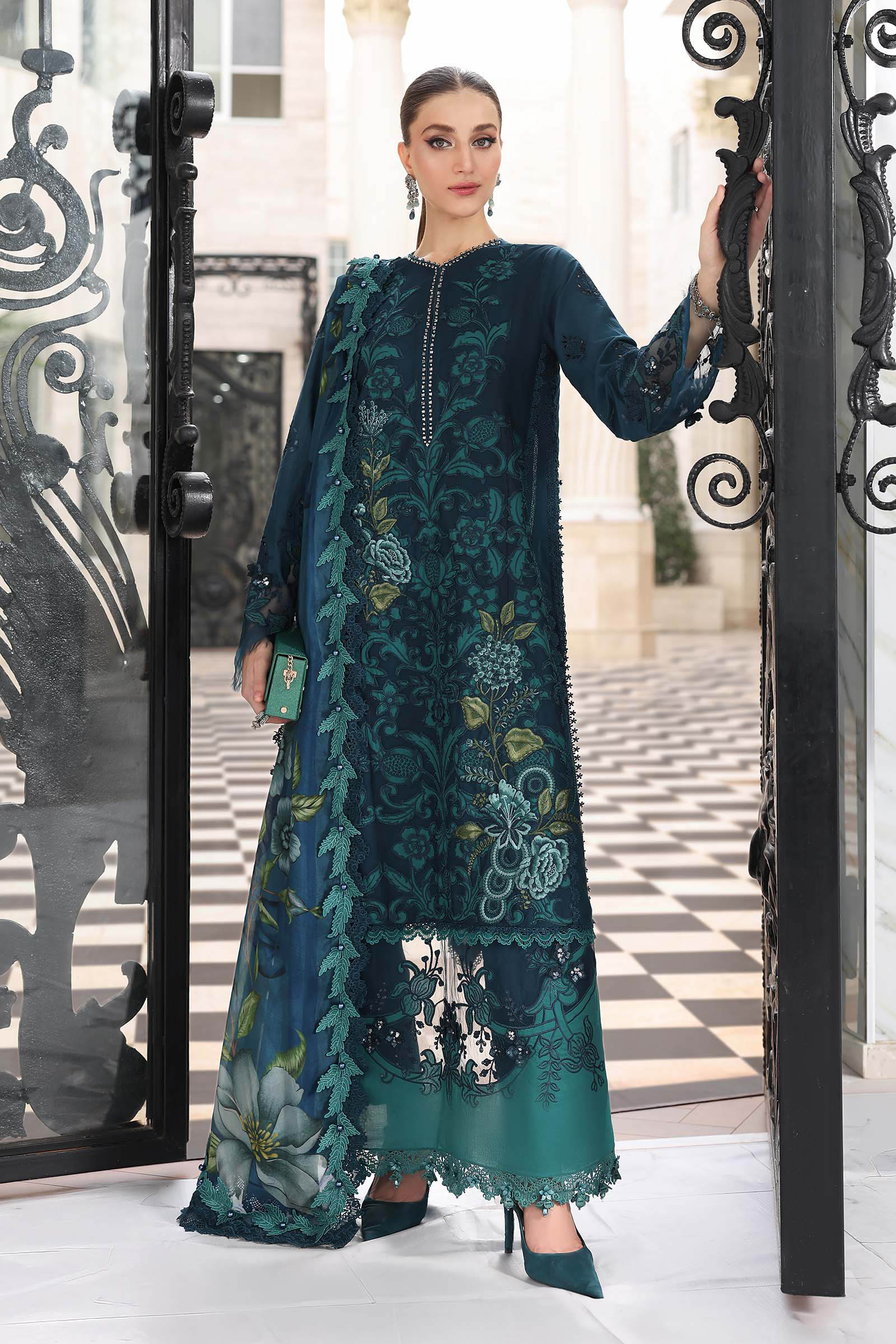 Maria B | luxury Lawn 26 | EL-26-06 - by Libasekhas UK - Registered Vendor of : Maria B - 100% Original Designer Dress