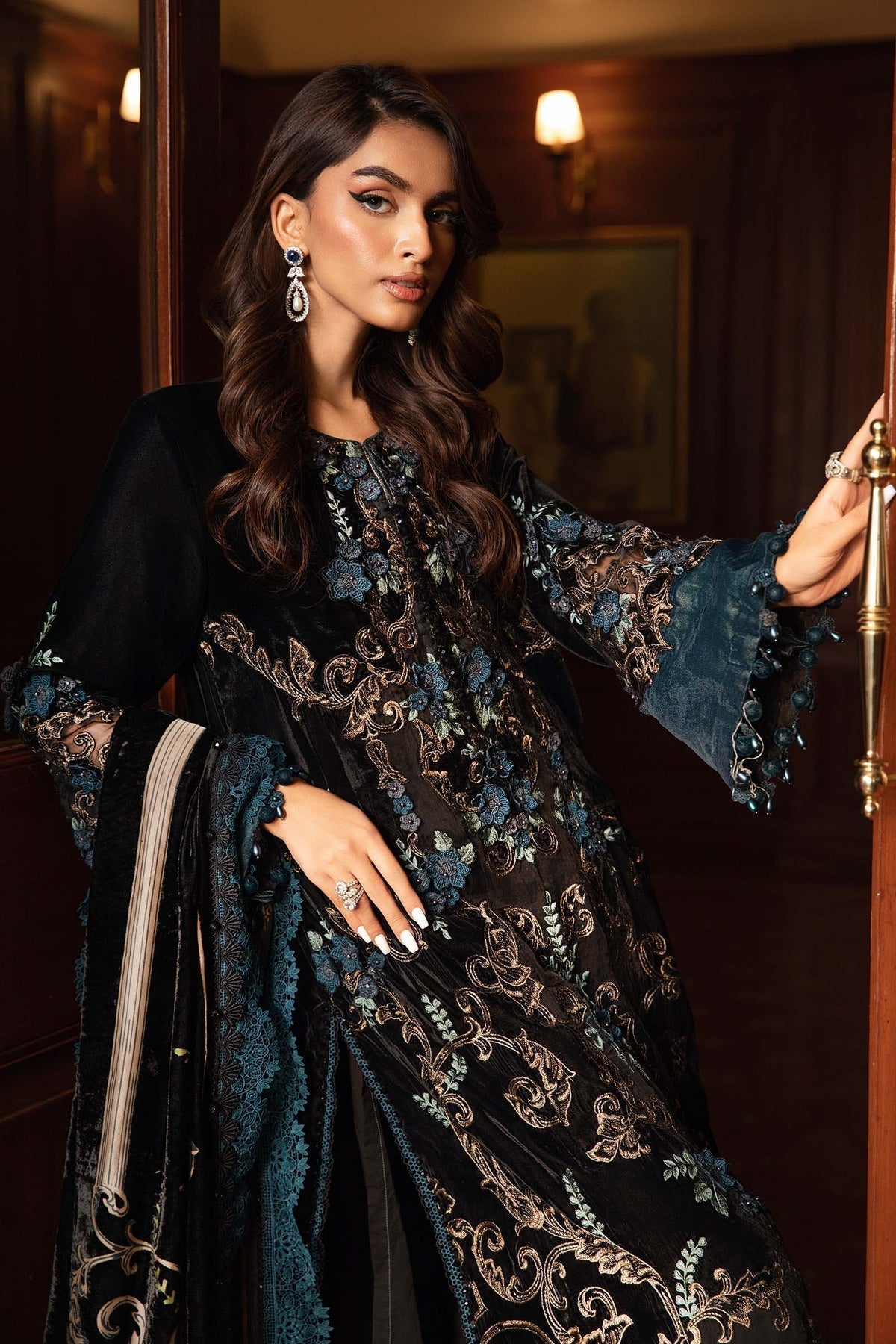 Maria B | Winter Luxe 24 | Velvet DL-1208 - by - Libasekhas UK - Registered Vendor of : Maria B - 100% Original Designer Dresss