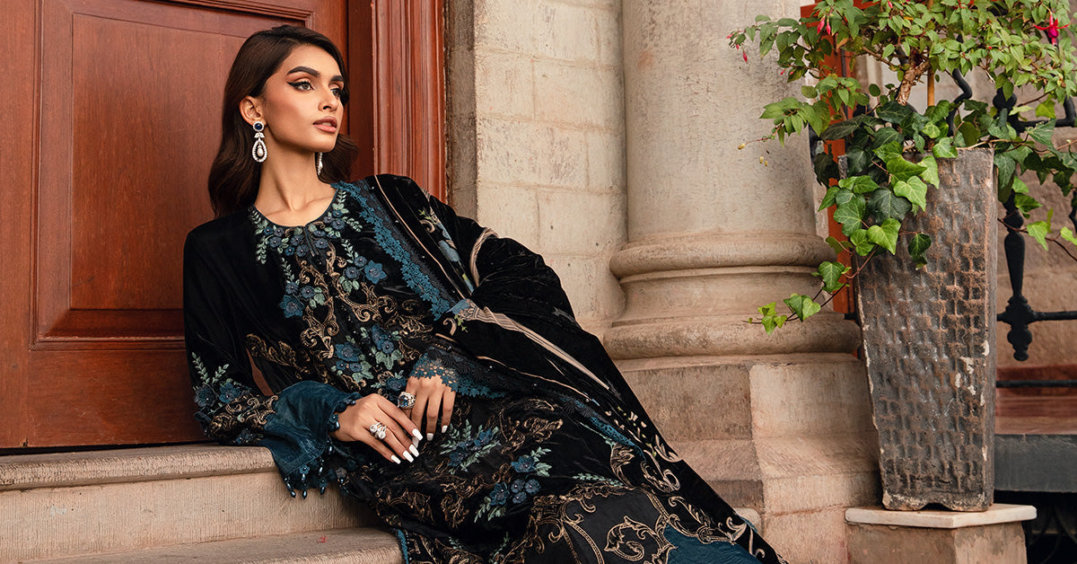 Maria B | Winter Luxe 24 | Velvet DL-1208 - by - Libasekhas UK - Registered Vendor of : Maria B - 100% Original Designer Dresss