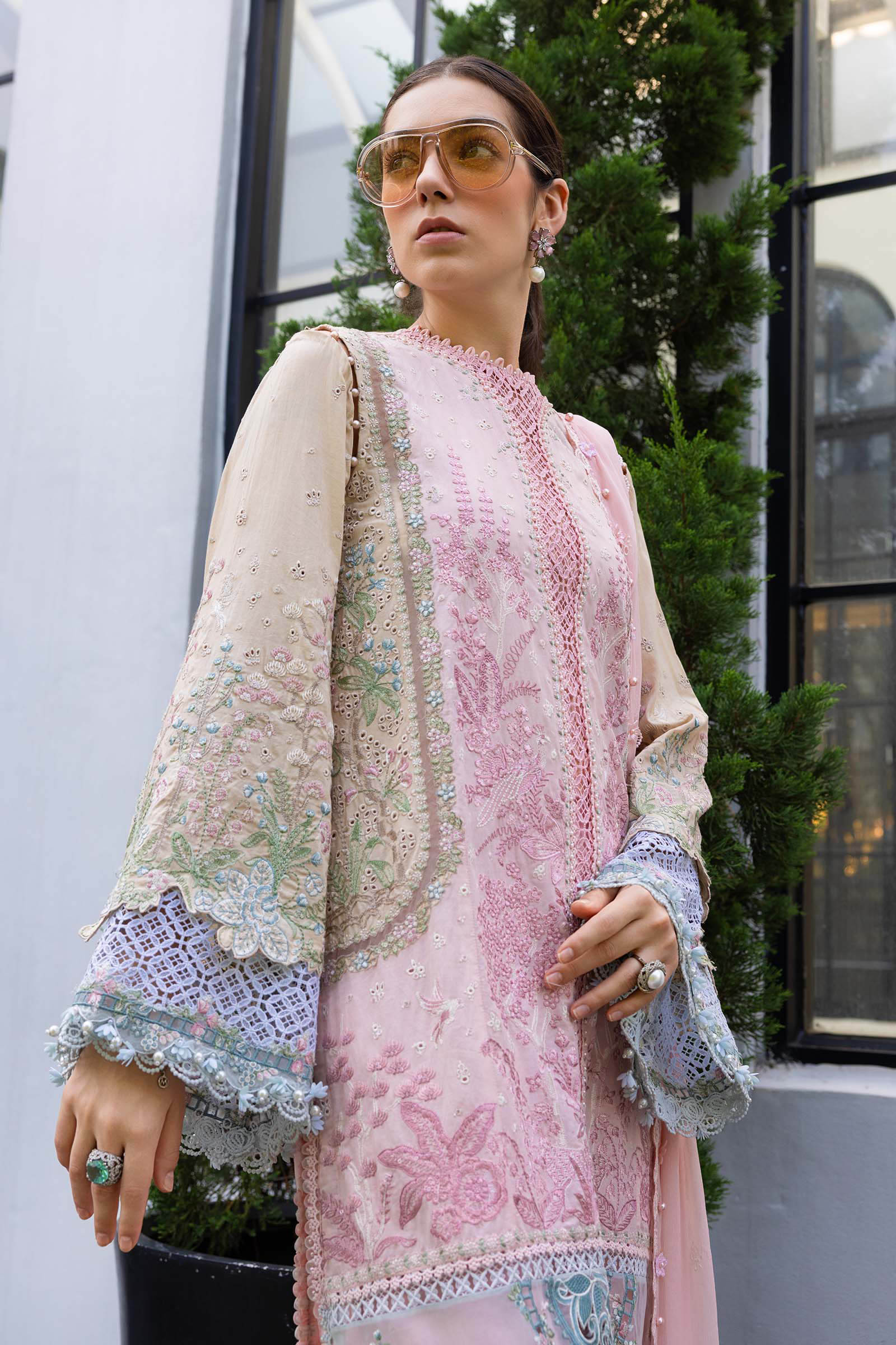 Maria B | luxury Lawn 26 | EL-26-09 - by Libasekhas UK - Registered Vendor of : Maria B - 100% Original Designer Dress