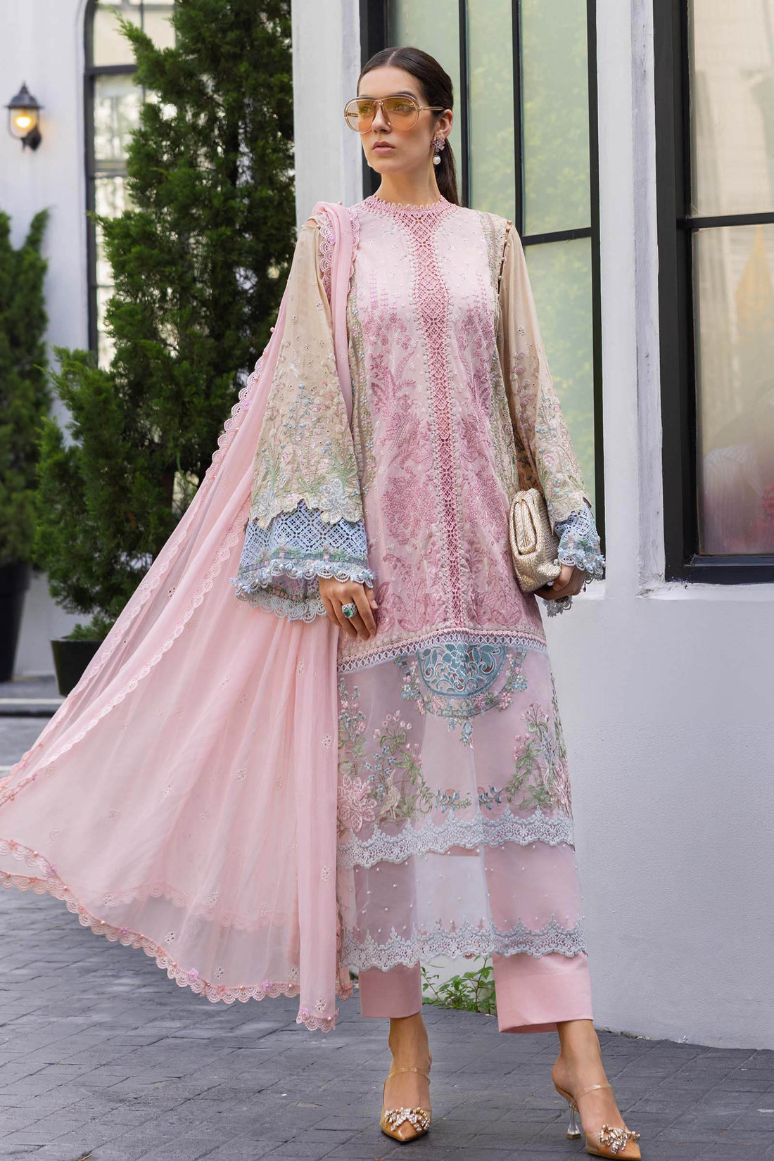 Maria B | luxury Lawn 26 | EL-26-09 - by Libasekhas UK - Registered Vendor of : Maria B - 100% Original Designer Dress