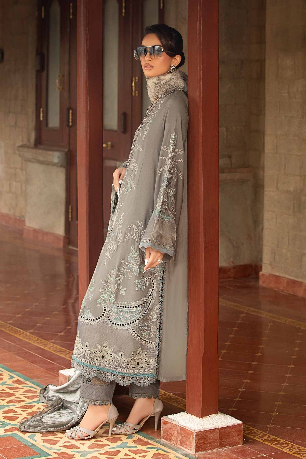 Maria B | Winter Luxe 24 | Velvet DL-1209 - by - Libasekhas UK - Registered Vendor of : Maria B - 100% Original Designer Dresss