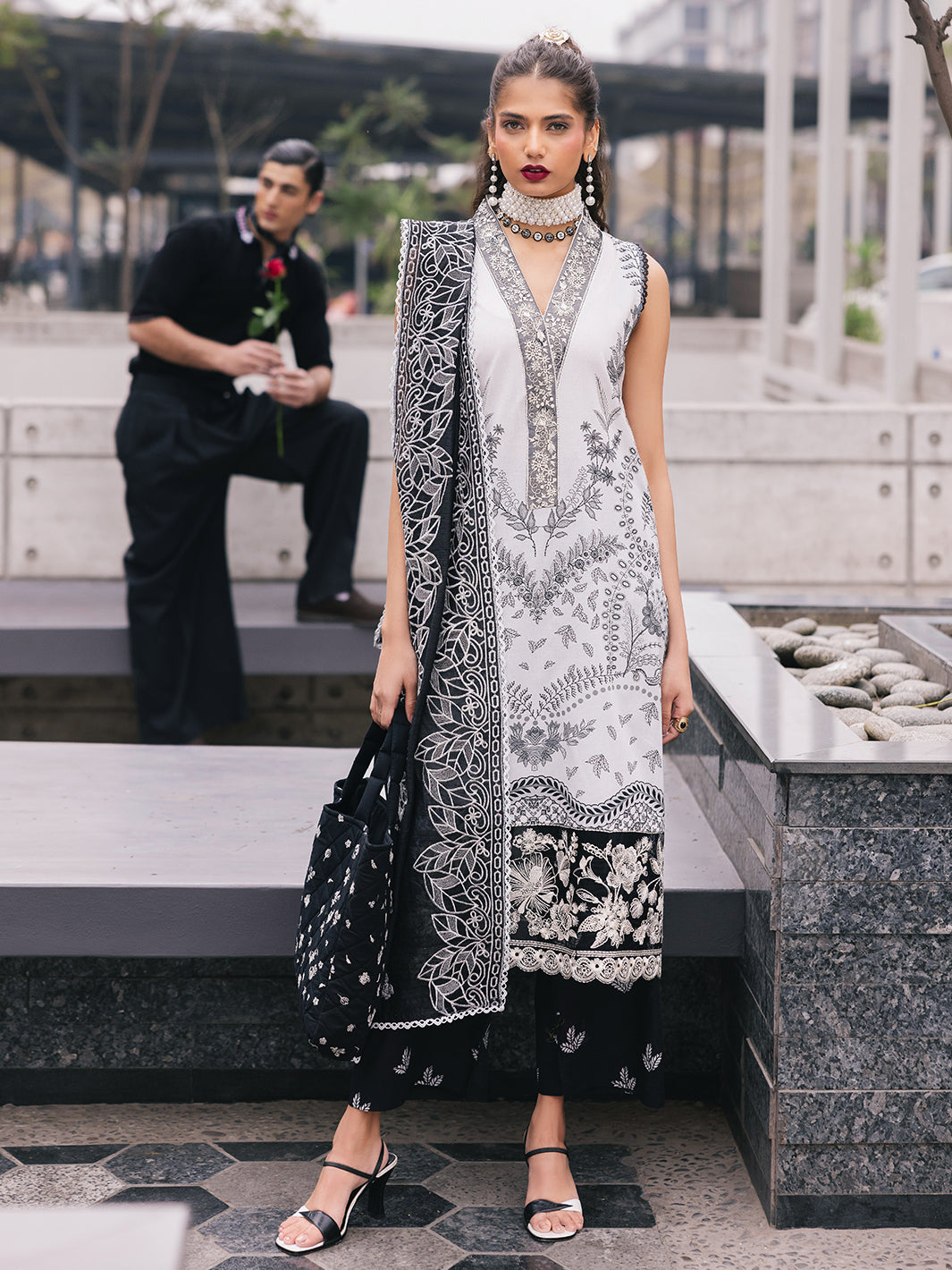 Mahnur | Broadway Luxury Lawn 25 | Daisy - by - Libasekhas UK - Registered Vendor of : Mahnur - 100% Original Designer Dresss
