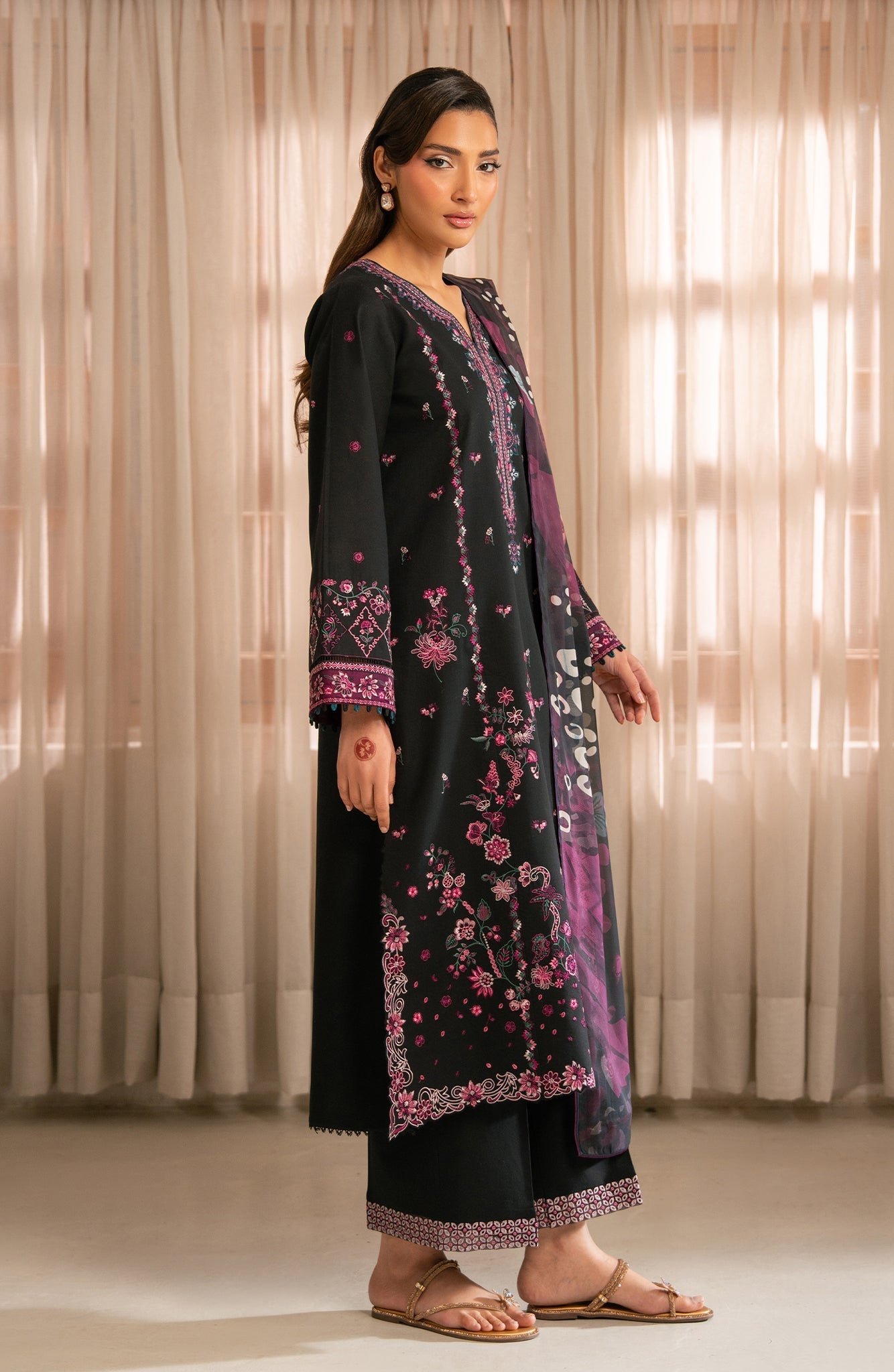 Seran | Luxury Lawn | Zahr - by Libasekhas UK - Registered Vendor of : Seran - 100% Original Designer Dress