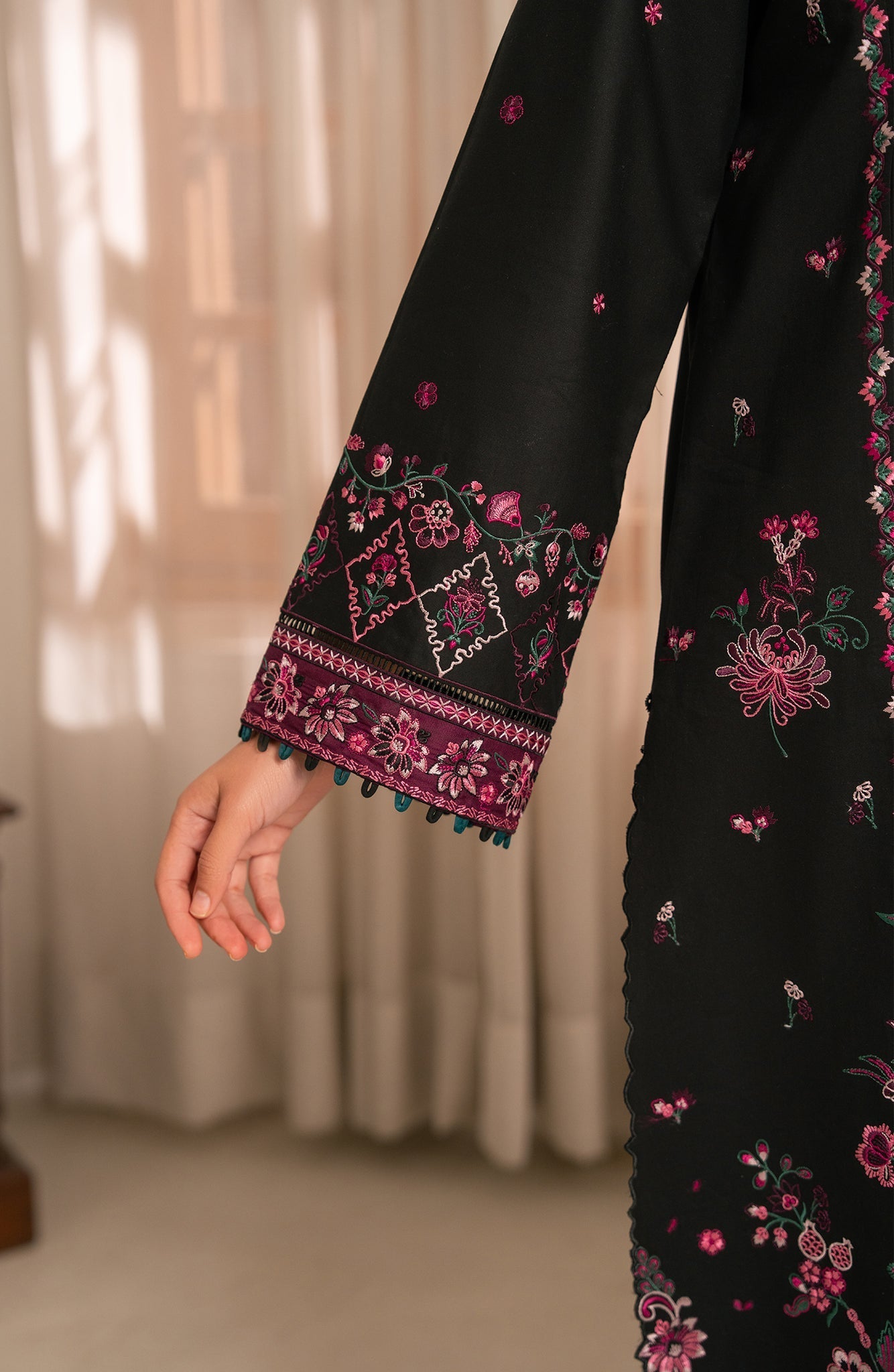 Seran | Luxury Lawn | Zahr - by Libasekhas UK - Registered Vendor of : Seran - 100% Original Designer Dress