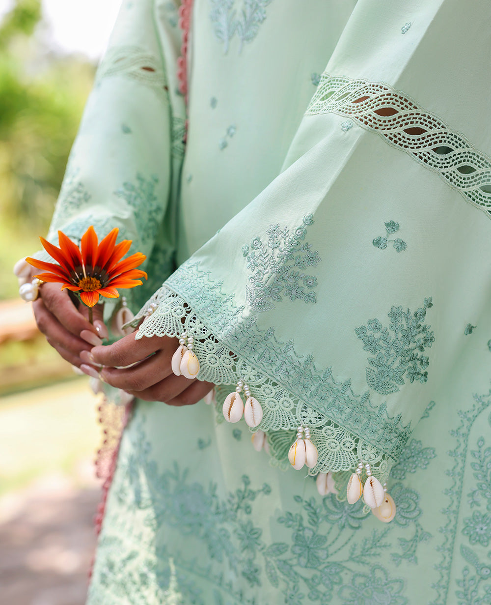 Republic Womenswear | Talia Luxury Lawn 25 | D4-A - Zayli - by - Libasekhas UK - Registered Vendor of : Republic Womenswear - 100% Original Designer Dresss