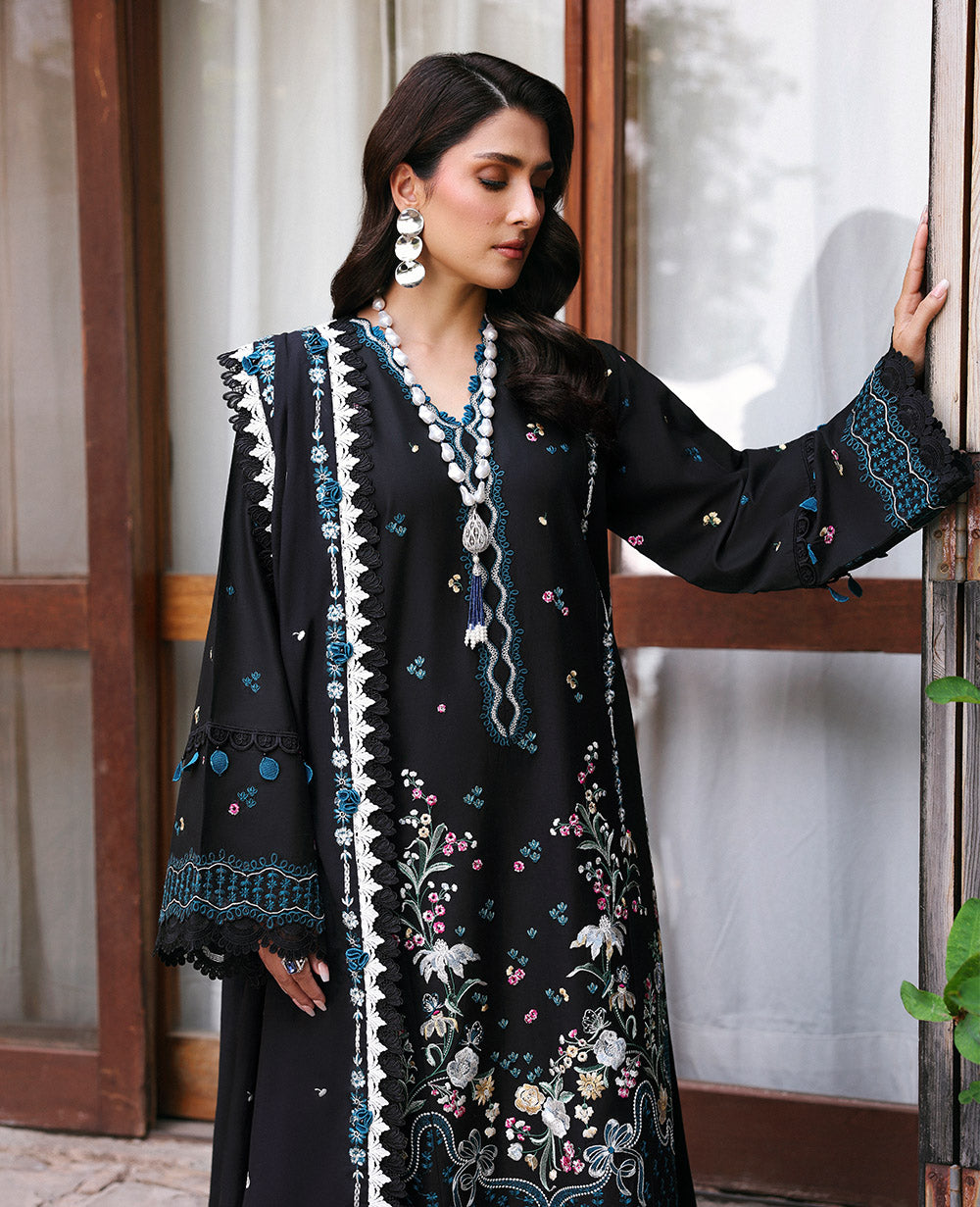 Republic Womenswear | Talia Luxury Lawn 25 | D5-B - Zaraé - by - Libasekhas UK - Registered Vendor of : Republic Womenswear - 100% Original Designer Dresss