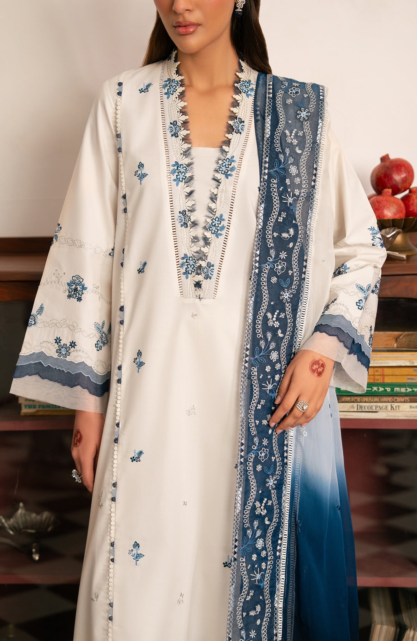 Seran | Luxury Lawn |Raen - by Libasekhas UK - Registered Vendor of : Seran - 100% Original Designer Dress