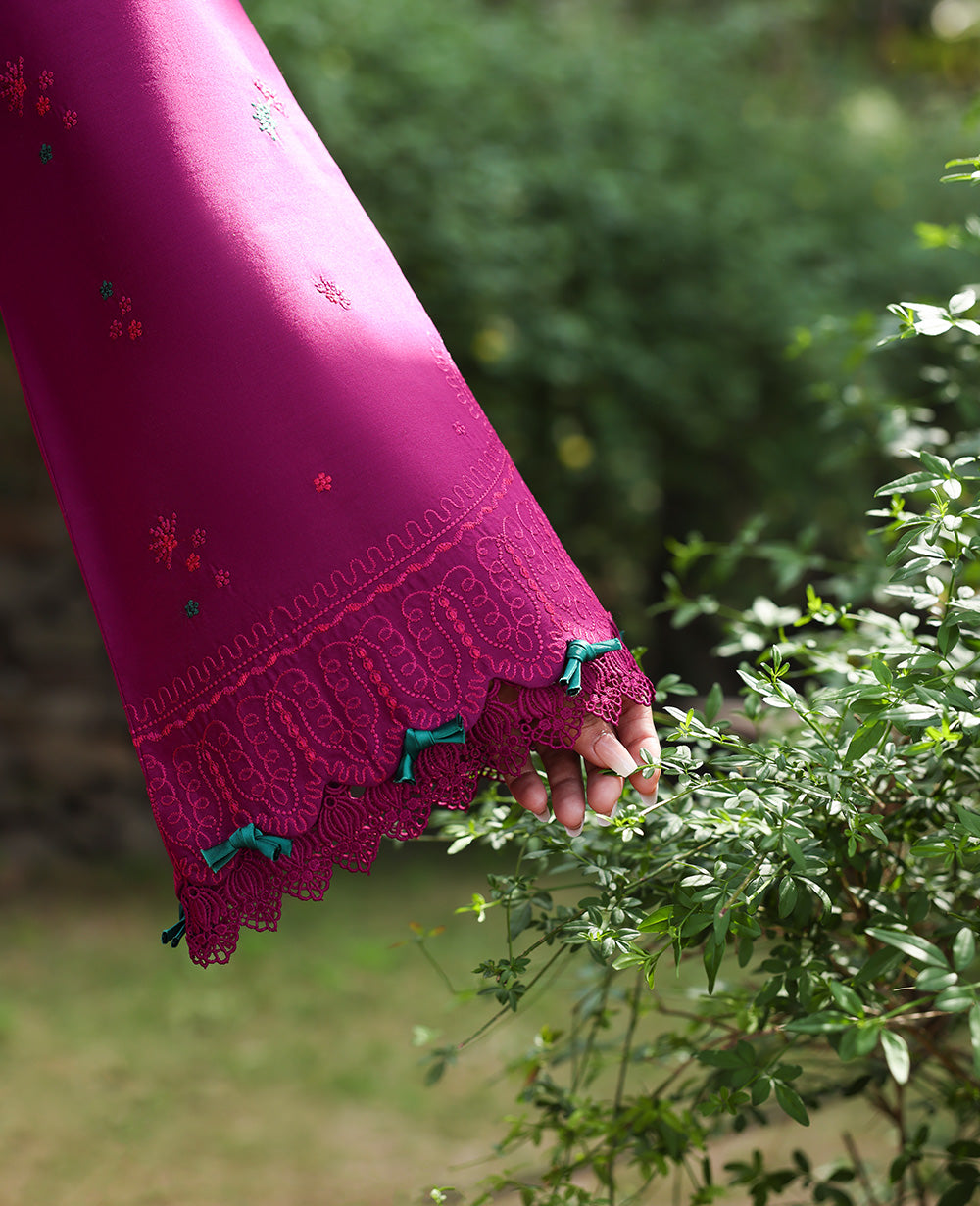Republic Womenswear | Talia Luxury Lawn 25 | D7-B - Elin - by - Libasekhas UK - Registered Vendor of : Republic Womenswear - 100% Original Designer Dresss