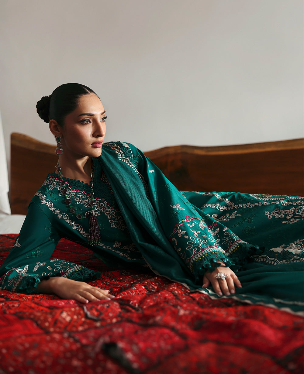 Republic Womenswear | Talia Luxury Lawn 25 | D8-B - Nia - by - Libasekhas UK - Registered Vendor of : Republic Womenswear - 100% Original Designer Dresss
