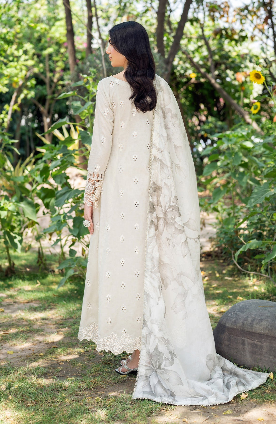 Zarif | Nura Textured Lawn 25 | ISARA - by - Libasekhas UK - Registered Vendor of : Zarif - 100% Original Designer Dresss
