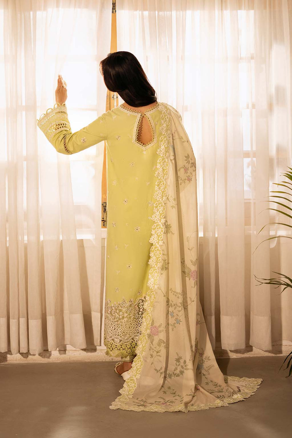 Zarposh | Sajni Lawn 25 | Gulnaz - by - Libasekhas UK - Registered Vendor of : Zarposh - 100% Original Designer Dresss