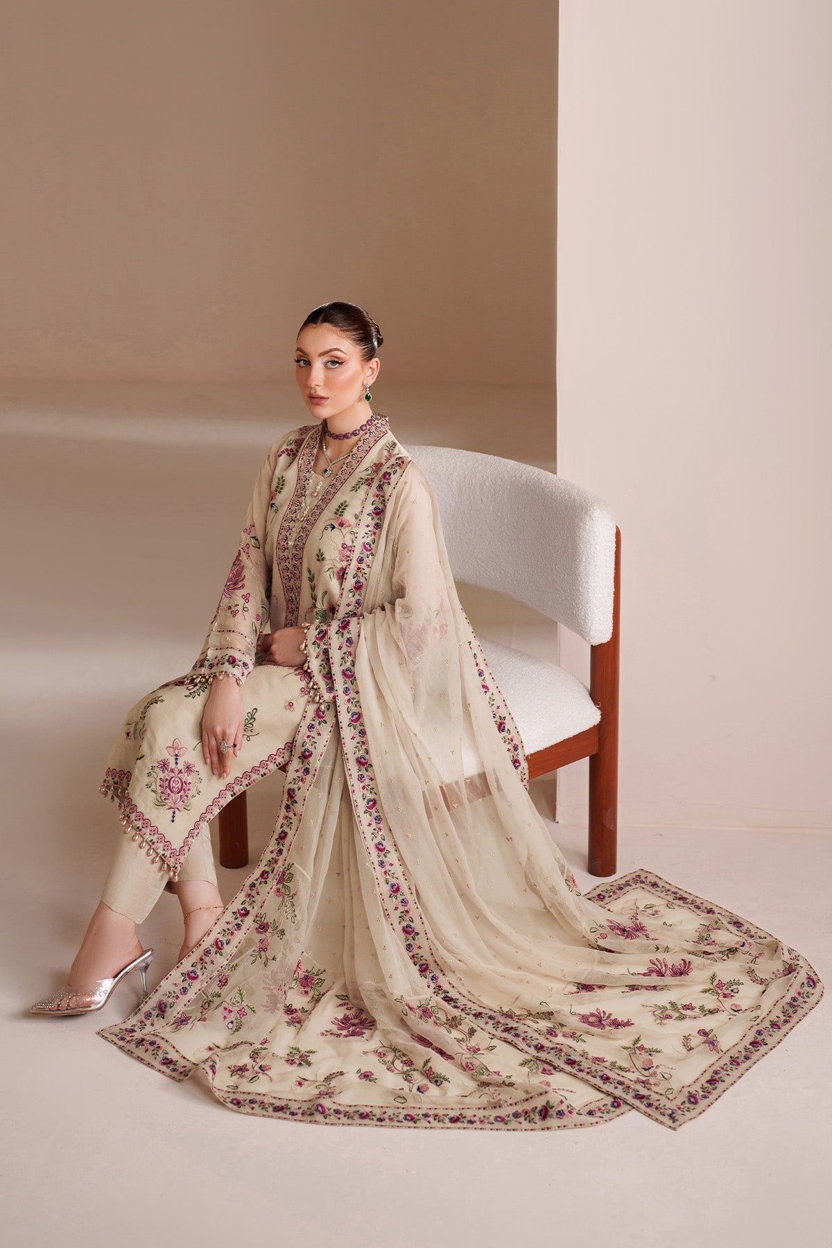 Alizeh | Threads Eid Festive Edit 26 | AF-BDHG-5041-Victoria - by Libasekhas UK - Registered Vendor of : Alizeh - 100% Original Designer Dress
